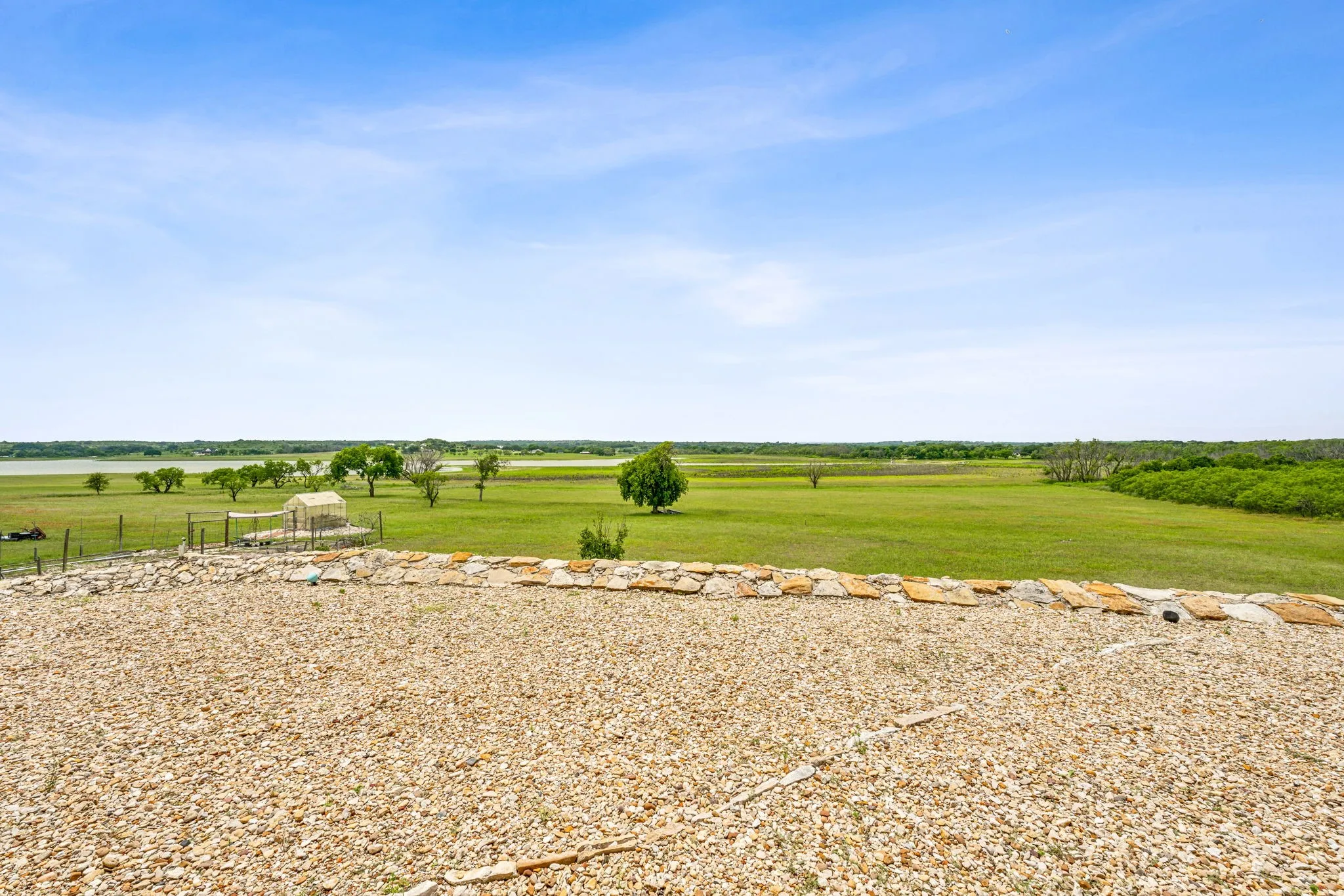 Single Family Residence For Sale in Comanche County , 651 Comanche Lake Road, Comanche, Texas 76442, 3 Bedroom, 3 Bathroom, 2 Garage spaces, 2,495 Sqft, built in 2004, mls#21276772, Real Estate Agent in Comanche, Homes For Sale in Comanche county, Homes For Sale in Comanche, Realtor in Comanche Texas, Real Estate Brokerage Independent Realty Texas, Luminita Cordes Realtor