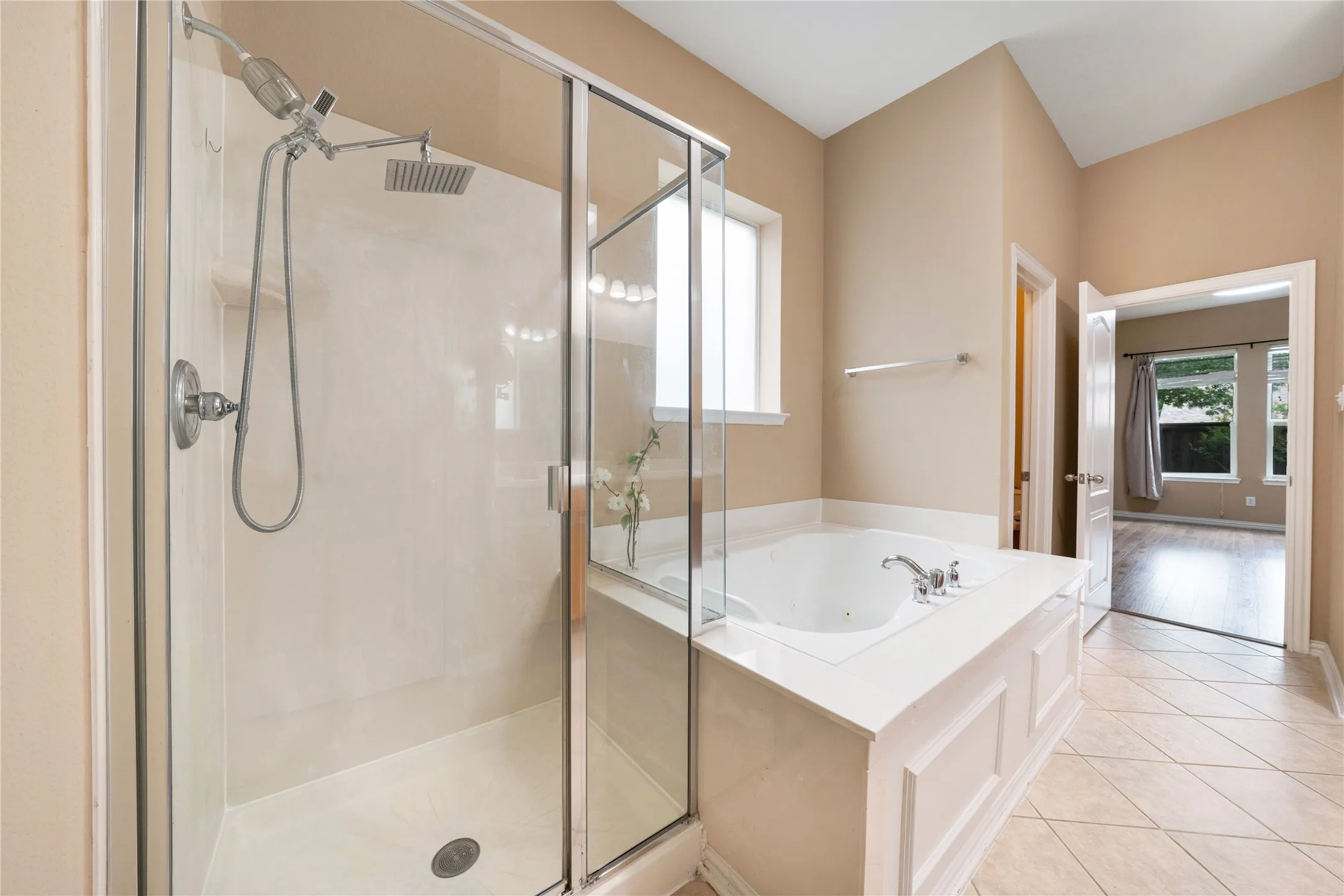Single Family Residence For Sale in Denton County , 8629 Marion Drive, Frisco, Texas 75036, 3 Bedroom, 2 Bathroom, 2 Garage spaces, 2,305 Sqft, built in 2004, mls#21278982, Real Estate Agent in Frisco, Homes For Sale in Denton county, Homes For Sale in Frisco, Realtor in Frisco Texas, Real Estate Brokerage Independent Realty Texas, Luminita Cordes Realtor