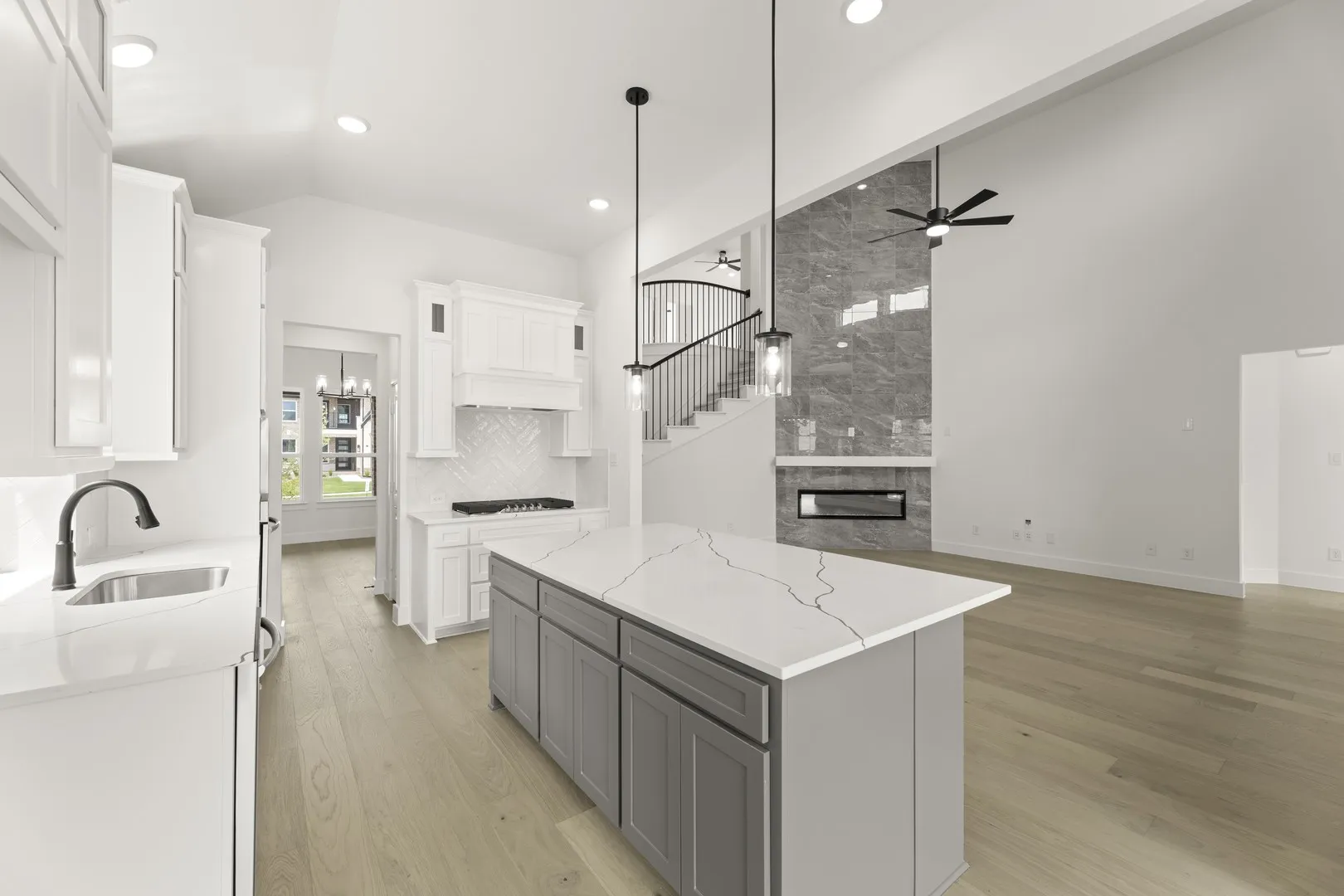 12. 6310 White Creek - Kitchen (3)