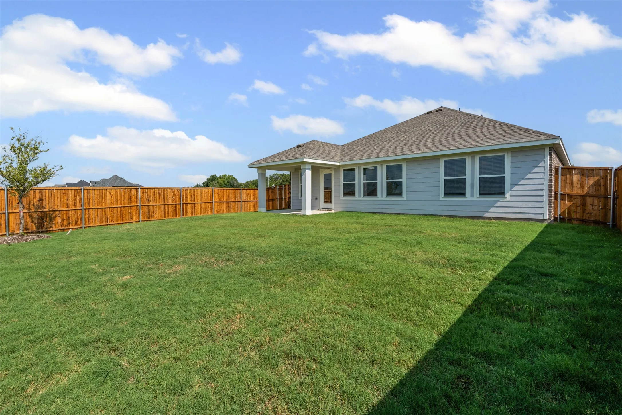 Single Family Residence For Rent in Denton County , 1453 Native Blooms Way, Justin, Texas 76247, 3 Bedroom, 2 Bathroom, 2 Garage spaces, 1,707 Sqft, built in 2026, mls#21279474, Real Estate Agent in Justin, Homes For Rent in Denton county, Homes For Rent in Justin, Realtor in Justin Texas, Real Estate Brokerage Independent Realty Texas, Luminita Cordes Realtor