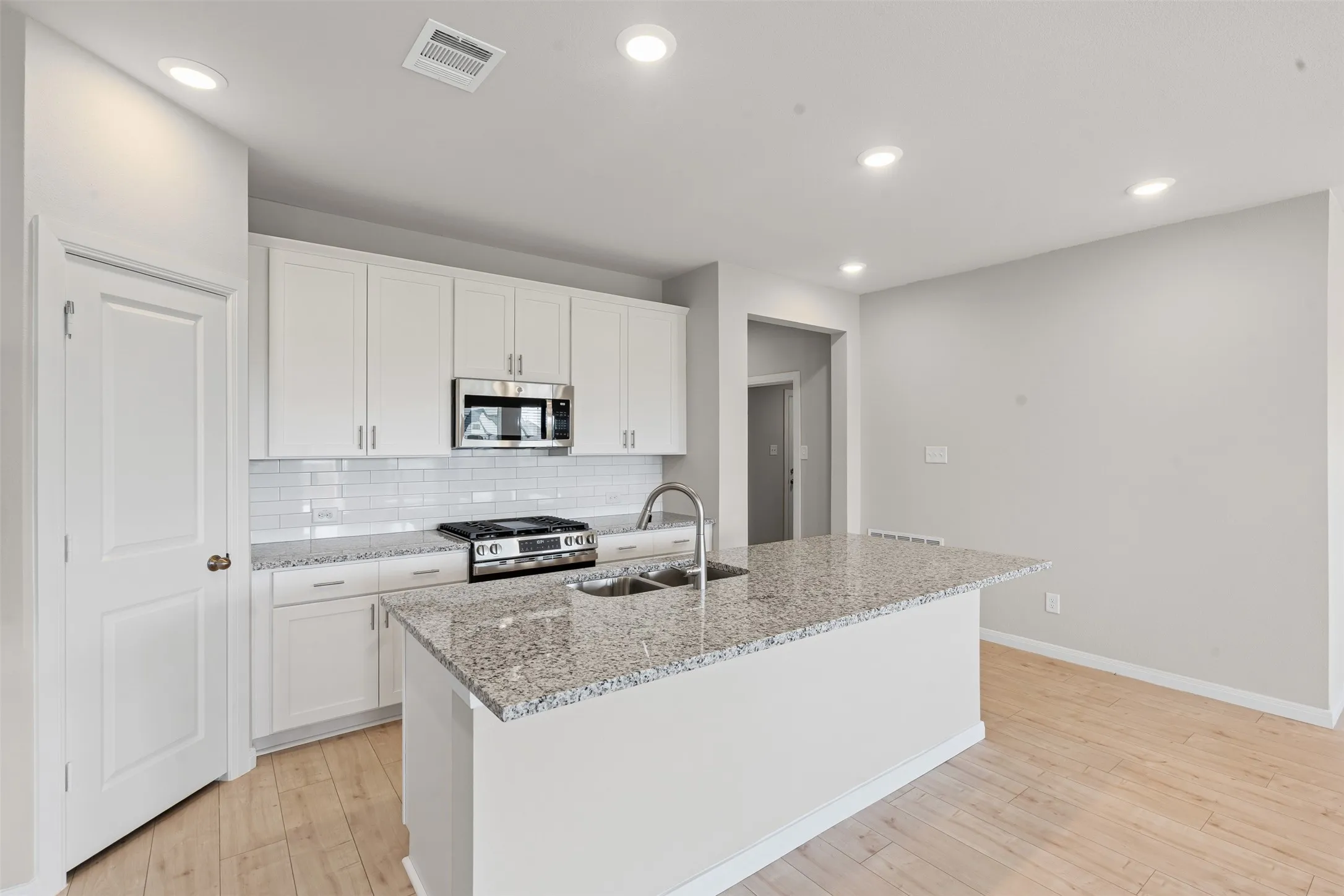 Single Family Residence For Rent in Denton County , 1453 Native Blooms Way, Justin, Texas 76247, 3 Bedroom, 2 Bathroom, 2 Garage spaces, 1,707 Sqft, built in 2026, mls#21279474, Real Estate Agent in Justin, Homes For Rent in Denton county, Homes For Rent in Justin, Realtor in Justin Texas, Real Estate Brokerage Independent Realty Texas, Luminita Cordes Realtor
