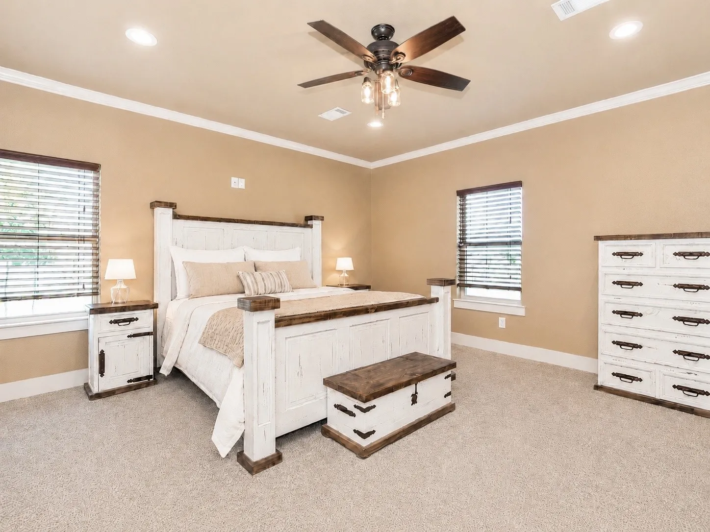 Single Family Residence For Sale in Cooke County , 1872 County Road 329, Gainesville, Texas 76240, 3 Bedrooms, 3 Bathrooms, 4 Garage spaces, 2,509 Sqft, built in 2017, Price $779,900, mls#21279236, Real Estate Agent in Gainesville, Homes For Sale in Cooke county, Homes For Sale in Gainesville, Realtor in Gainesville Texas, Real Estate Brokerage Independent Realty Texas, Luminita Cordes Realtor