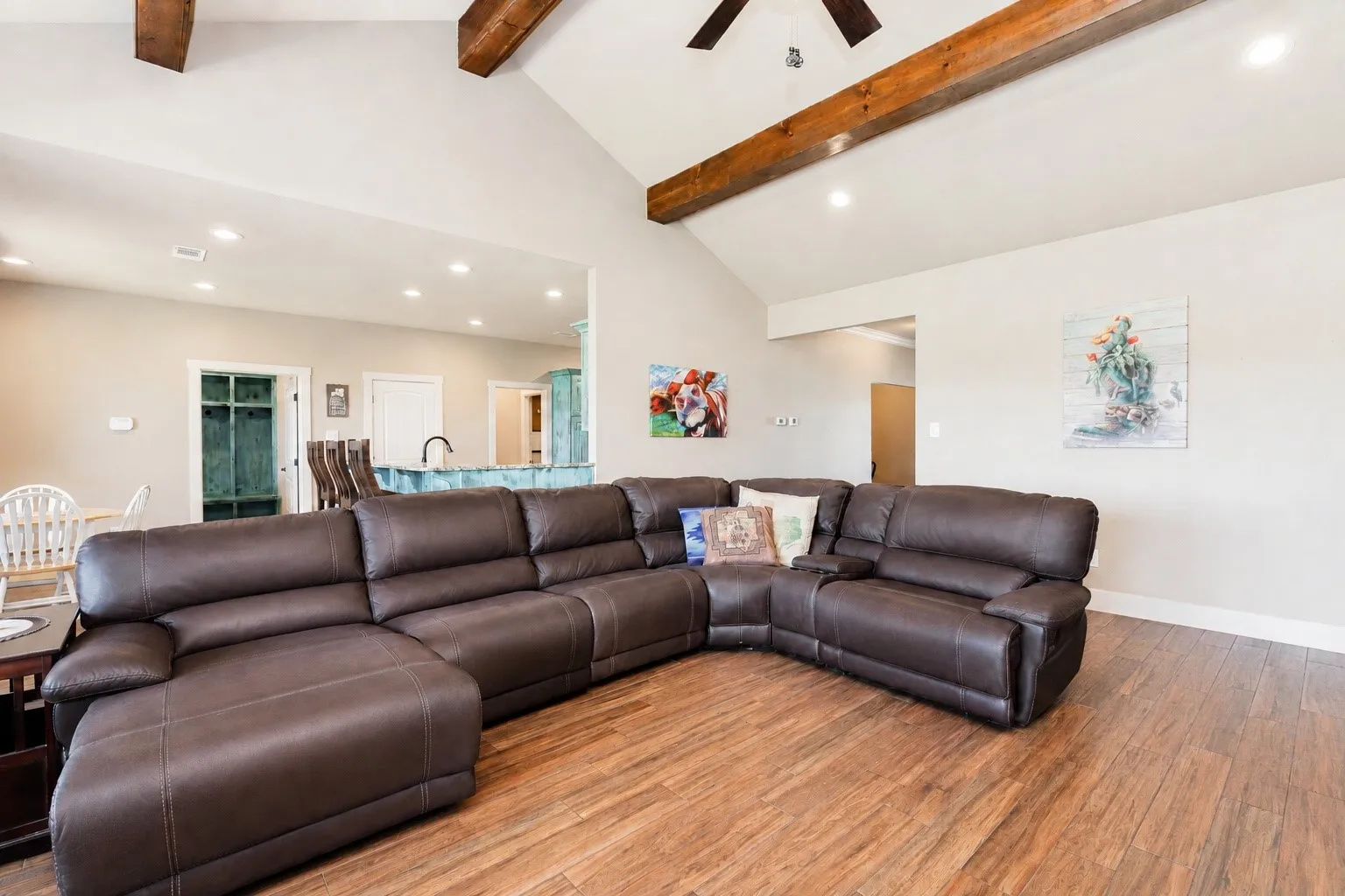 Single Family Residence For Sale in Cooke County , 1872 County Road 329, Gainesville, Texas 76240, 3 Bedrooms, 3 Bathrooms, 4 Garage spaces, 2,509 Sqft, built in 2017, Price $779,900, mls#21279236, Real Estate Agent in Gainesville, Homes For Sale in Cooke county, Homes For Sale in Gainesville, Realtor in Gainesville Texas, Real Estate Brokerage Independent Realty Texas, Luminita Cordes Realtor
