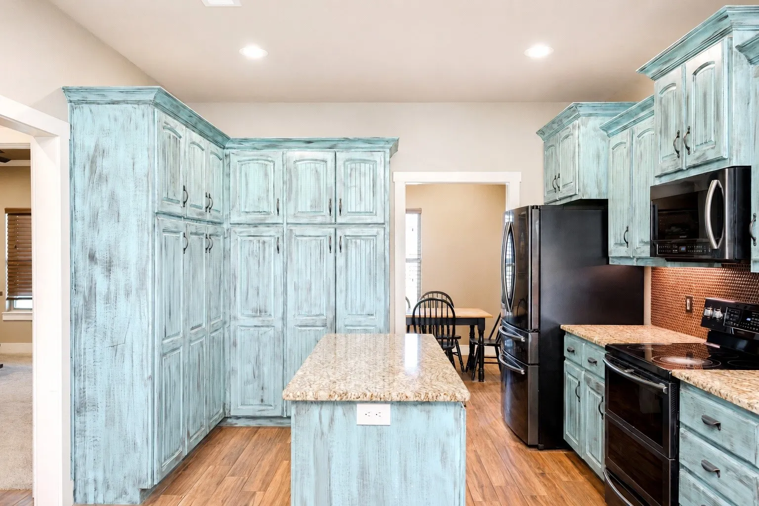 Single Family Residence For Sale in Cooke County , 1872 County Road 329, Gainesville, Texas 76240, 3 Bedrooms, 3 Bathrooms, 4 Garage spaces, 2,509 Sqft, built in 2017, Price $779,900, mls#21279236, Real Estate Agent in Gainesville, Homes For Sale in Cooke county, Homes For Sale in Gainesville, Realtor in Gainesville Texas, Real Estate Brokerage Independent Realty Texas, Luminita Cordes Realtor