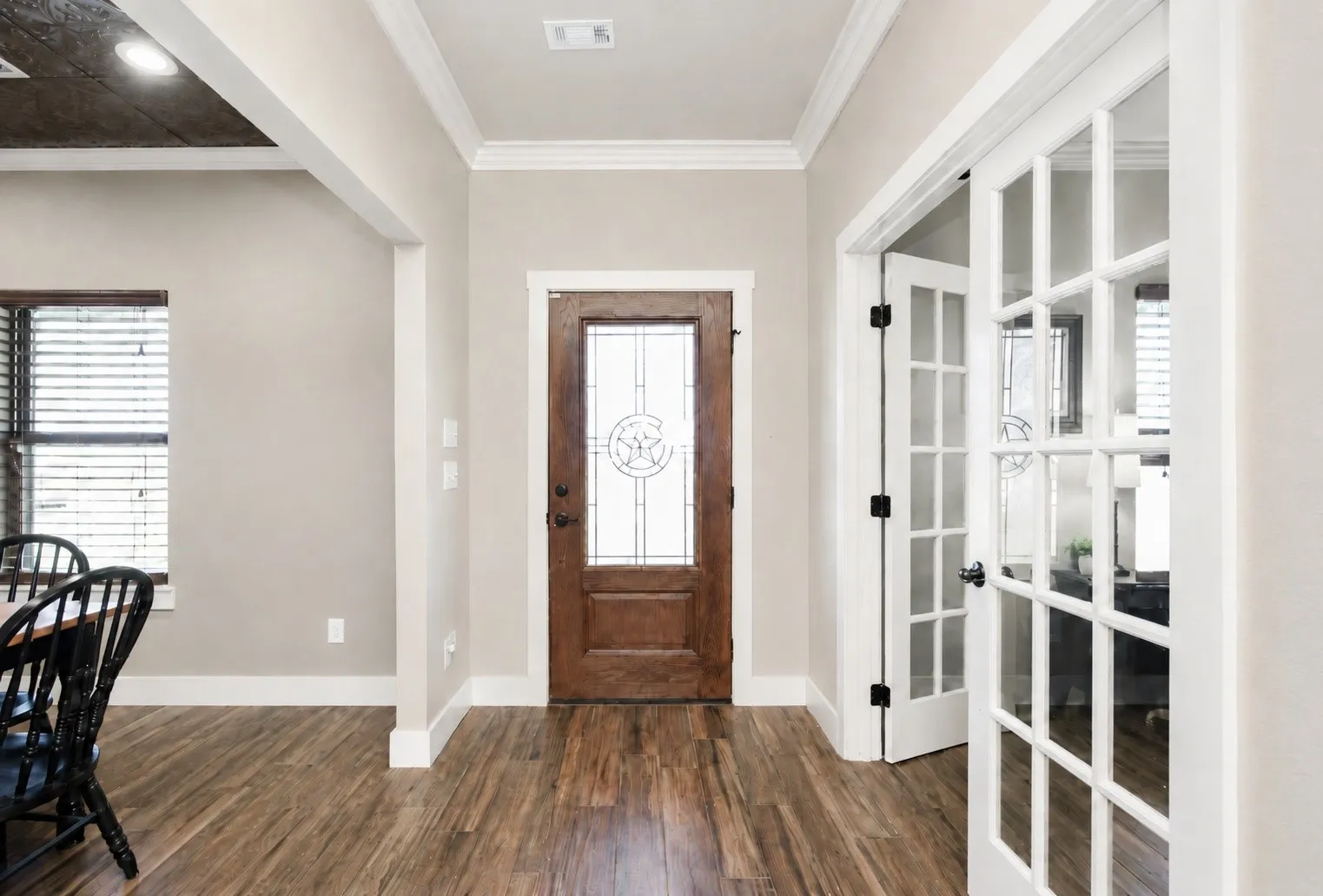 Single Family Residence For Sale in Cooke County , 1872 County Road 329, Gainesville, Texas 76240, 3 Bedrooms, 3 Bathrooms, 4 Garage spaces, 2,509 Sqft, built in 2017, Price $779,900, mls#21279236, Real Estate Agent in Gainesville, Homes For Sale in Cooke county, Homes For Sale in Gainesville, Realtor in Gainesville Texas, Real Estate Brokerage Independent Realty Texas, Luminita Cordes Realtor