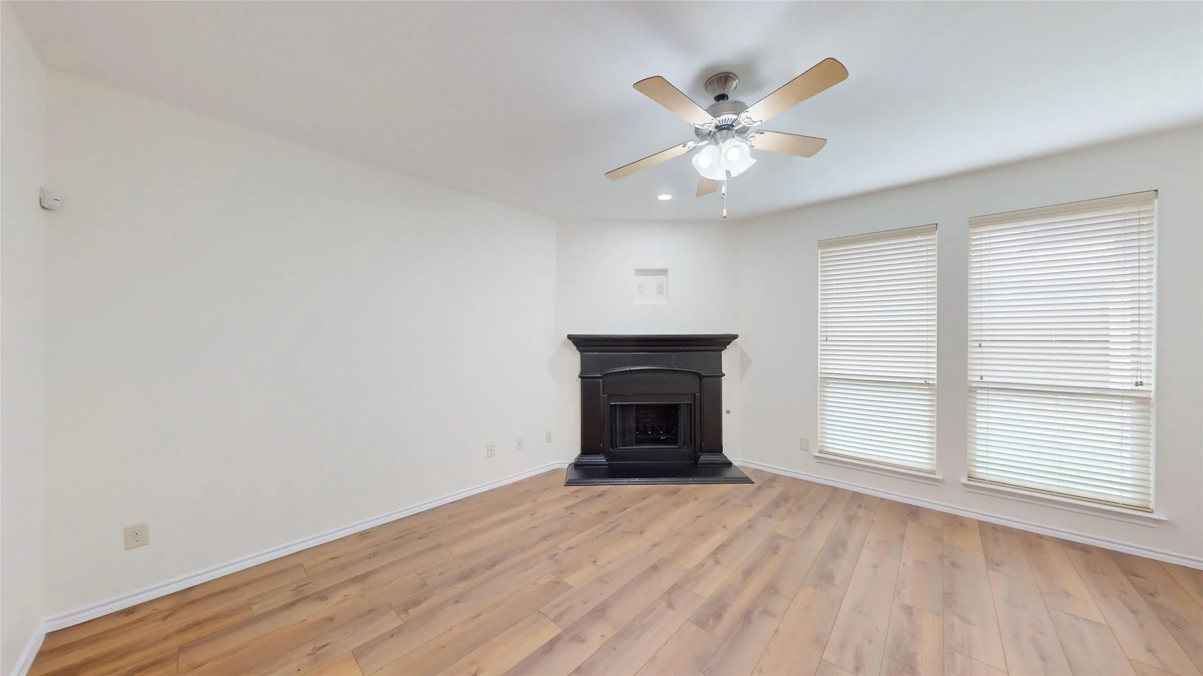 Single Family Residence For Sale in Denton County , 15817 Carlton Oaks Drive, Fort Worth, Texas 76177, 3 Bedroom, 2 Bathroom, 2 Garage spaces, 1,870 Sqft, built in 2013, mls#21279265, Real Estate Agent in Fort Worth, Homes For Sale in Denton county, Homes For Sale in Fort Worth, Realtor in Fort Worth Texas, Real Estate Brokerage Independent Realty Texas, Luminita Cordes Realtor