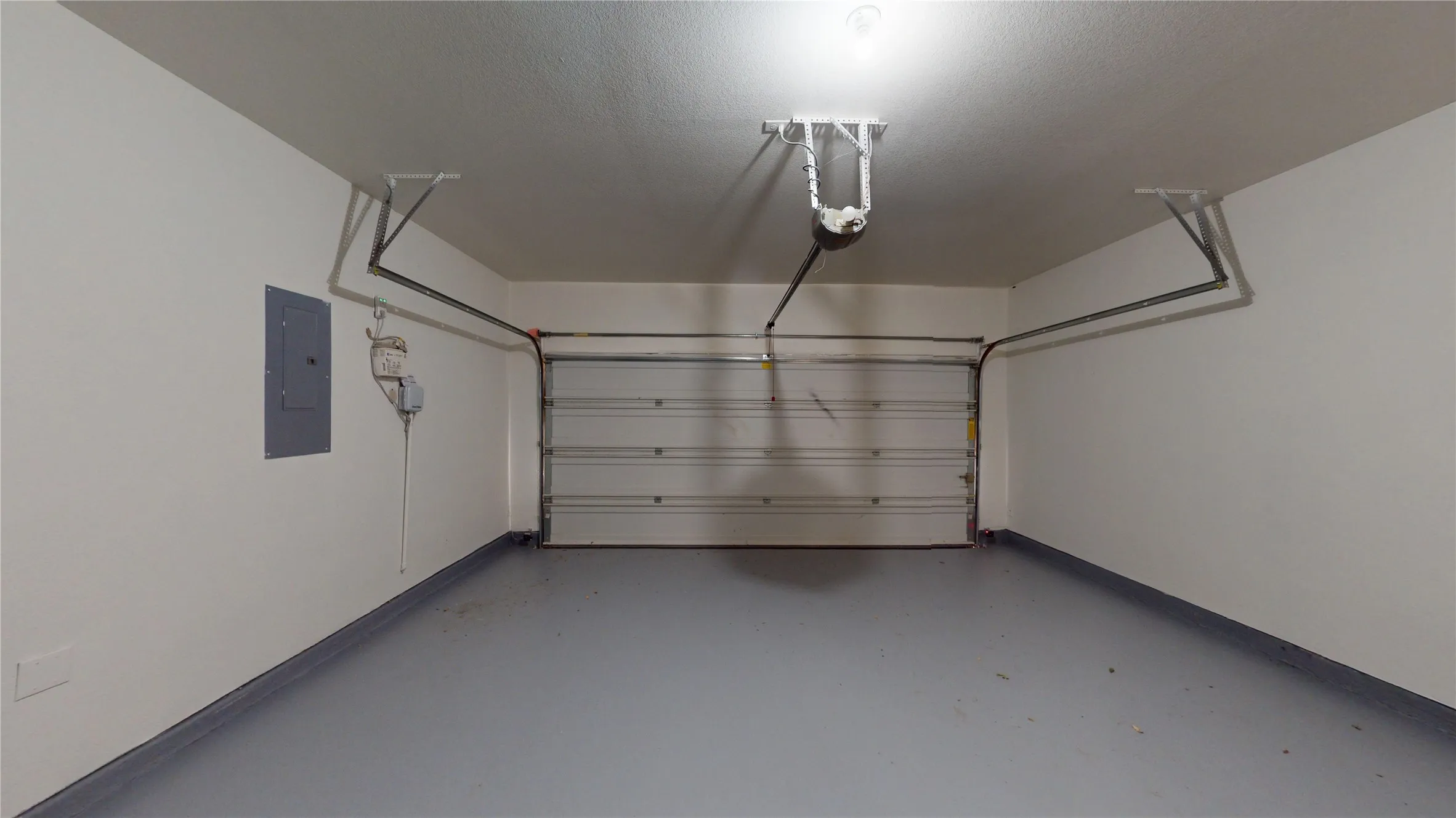 Single Family Residence For Sale in Denton County , 15817 Carlton Oaks Drive, Fort Worth, Texas 76177, 3 Bedroom, 2 Bathroom, 2 Garage spaces, 1,870 Sqft, built in 2013, mls#21279265, Real Estate Agent in Fort Worth, Homes For Sale in Denton county, Homes For Sale in Fort Worth, Realtor in Fort Worth Texas, Real Estate Brokerage Independent Realty Texas, Luminita Cordes Realtor