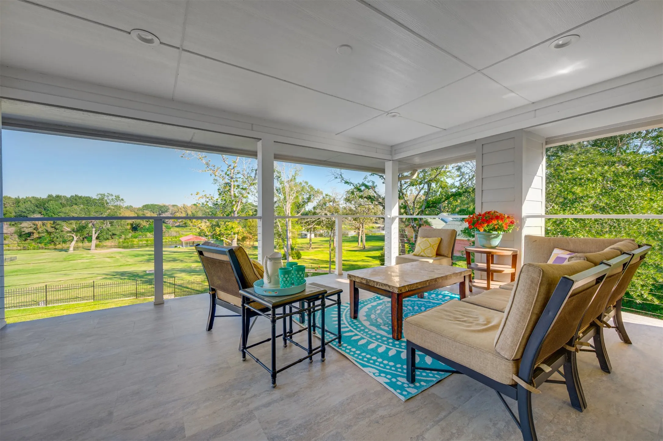 Single Family Residence For Sale in Henderson County , 2001 Rose Pointe, Athens, Texas 75752, 4 Bedrooms, 4 Bathrooms, 5 Garage spaces, 4,292 Sqft, built in 1997, Price $1,700,000, mls#21279488, Real Estate Agent in Athens, Homes For Sale in Henderson county, Homes For Sale in Athens, Realtor in Athens Texas, Real Estate Brokerage Independent Realty Texas, Luminita Cordes Realtor