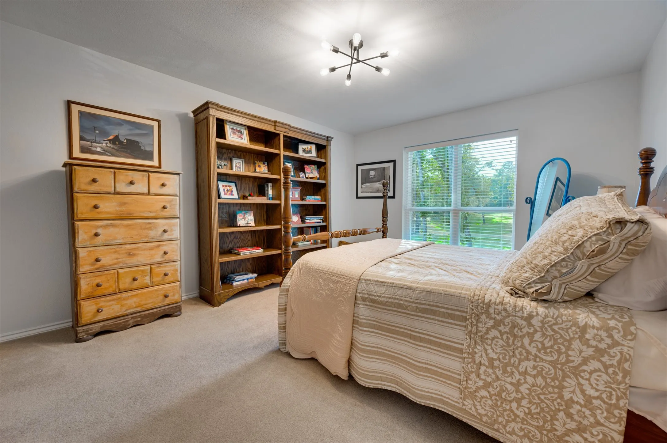 Single Family Residence For Sale in Henderson County , 2001 Rose Pointe, Athens, Texas 75752, 4 Bedrooms, 4 Bathrooms, 5 Garage spaces, 4,292 Sqft, built in 1997, Price $1,700,000, mls#21279488, Real Estate Agent in Athens, Homes For Sale in Henderson county, Homes For Sale in Athens, Realtor in Athens Texas, Real Estate Brokerage Independent Realty Texas, Luminita Cordes Realtor