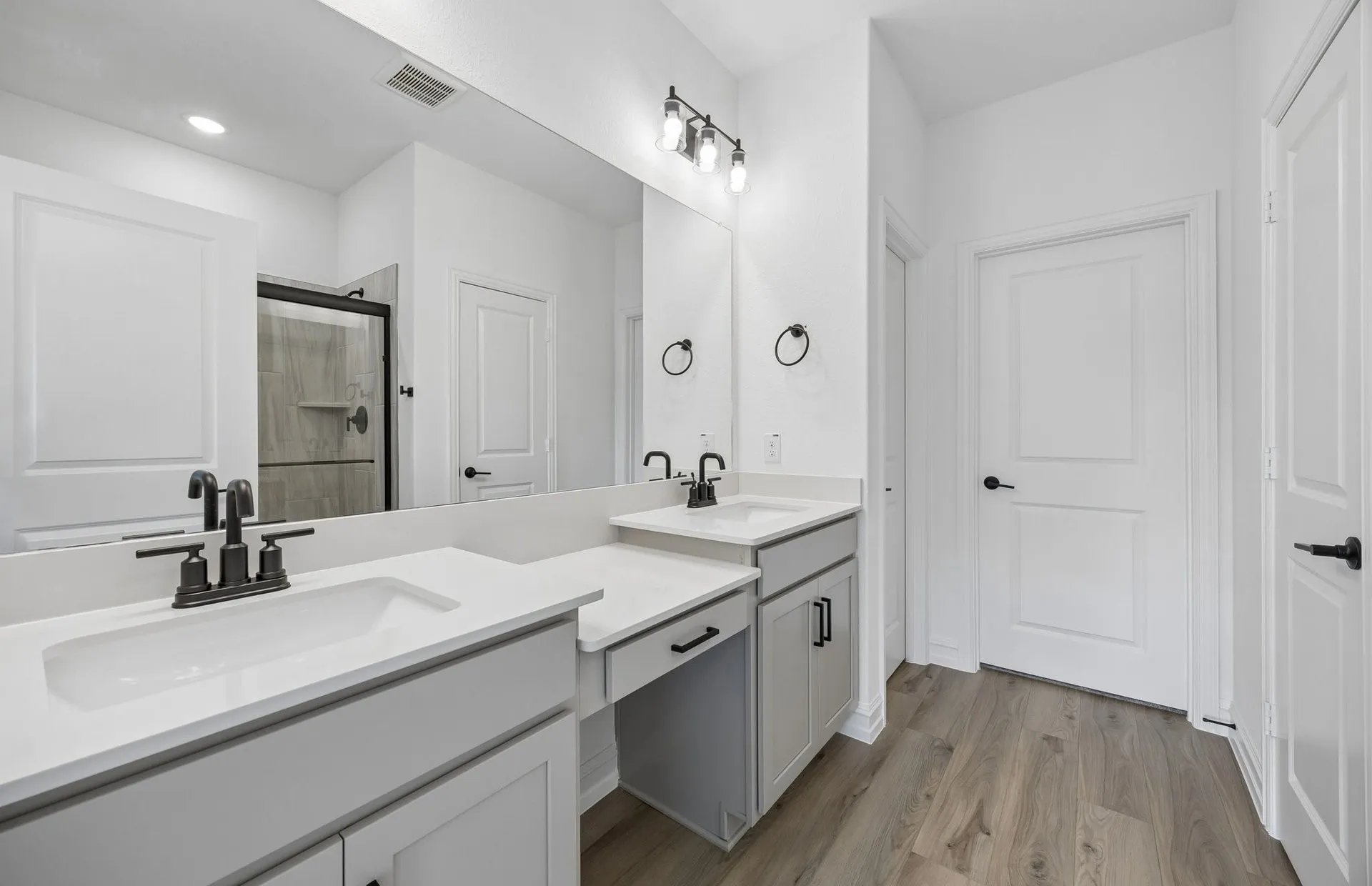 Double vanity in primary bath
