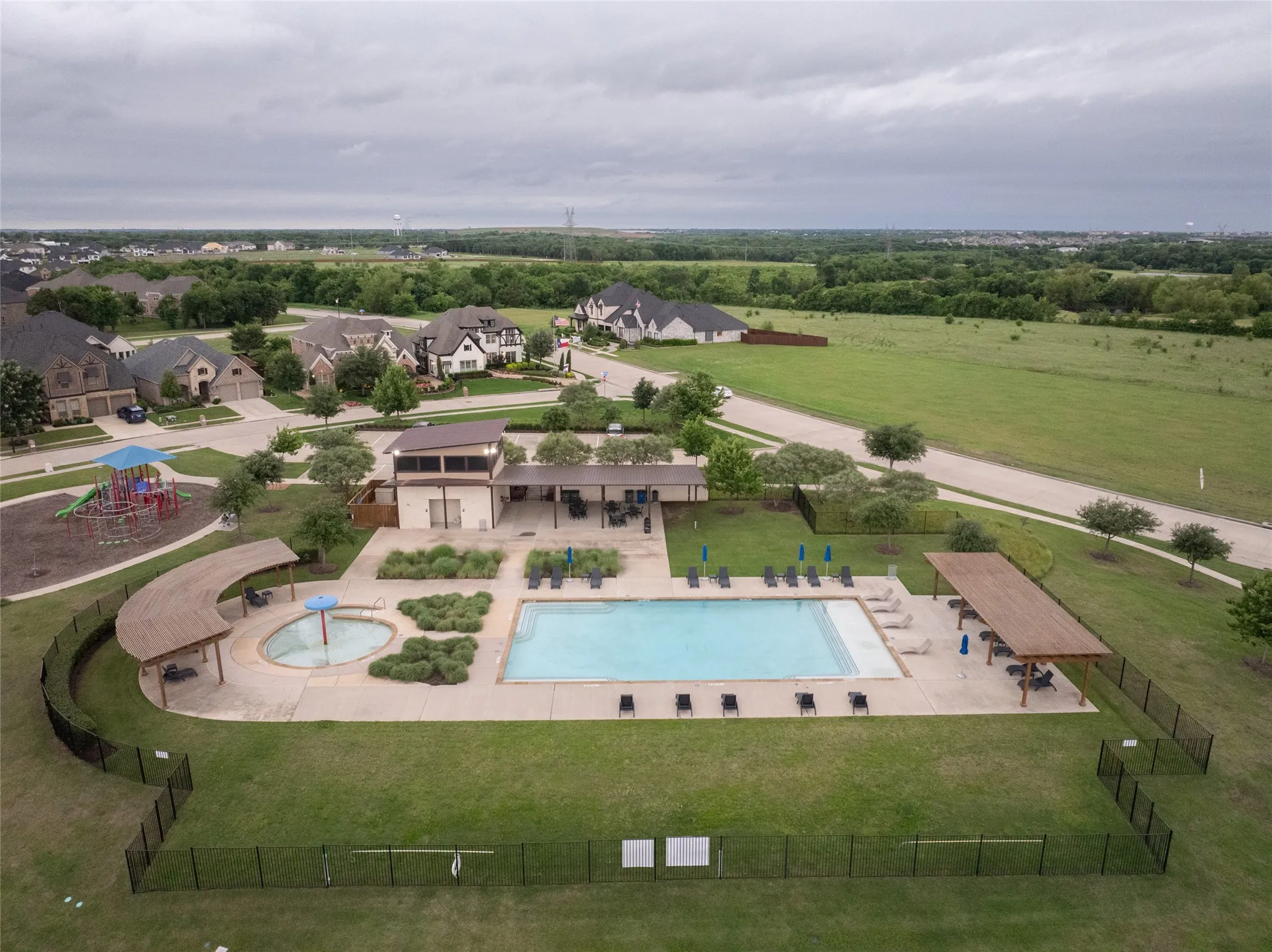 Single Family Residence For Sale in Dallas County , 338 Sagemeadow Road, Wylie, Texas 75098, 4 Bedrooms, 4 Bathrooms, 3 Garage spaces, 3,313 Sqft, built in 2018, Price $699,900, mls#21256063, Real Estate Agent in Wylie, Homes For Sale in Dallas county, Homes For Sale in Wylie, Realtor in Wylie Texas, Real Estate Brokerage Independent Realty Texas, Luminita Cordes Realtor