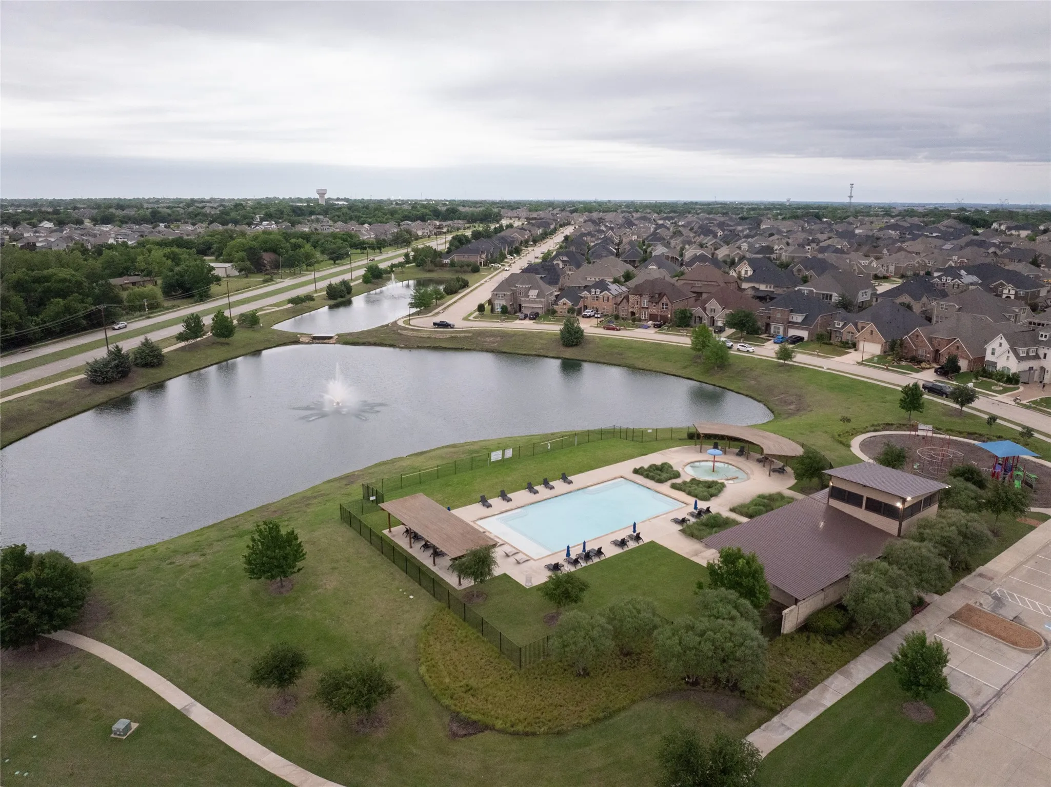 Single Family Residence For Sale in Dallas County , 338 Sagemeadow Road, Wylie, Texas 75098, 4 Bedrooms, 4 Bathrooms, 3 Garage spaces, 3,313 Sqft, built in 2018, Price $699,900, mls#21256063, Real Estate Agent in Wylie, Homes For Sale in Dallas county, Homes For Sale in Wylie, Realtor in Wylie Texas, Real Estate Brokerage Independent Realty Texas, Luminita Cordes Realtor