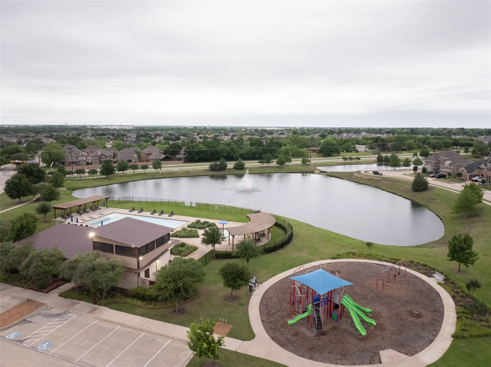 Single Family Residence For Sale in Dallas County , 338 Sagemeadow Road, Wylie, Texas 75098, 4 Bedrooms, 4 Bathrooms, 3 Garage spaces, 3,313 Sqft, built in 2018, Price $699,900, mls#21256063, Real Estate Agent in Wylie, Homes For Sale in Dallas county, Homes For Sale in Wylie, Realtor in Wylie Texas, Real Estate Brokerage Independent Realty Texas, Luminita Cordes Realtor