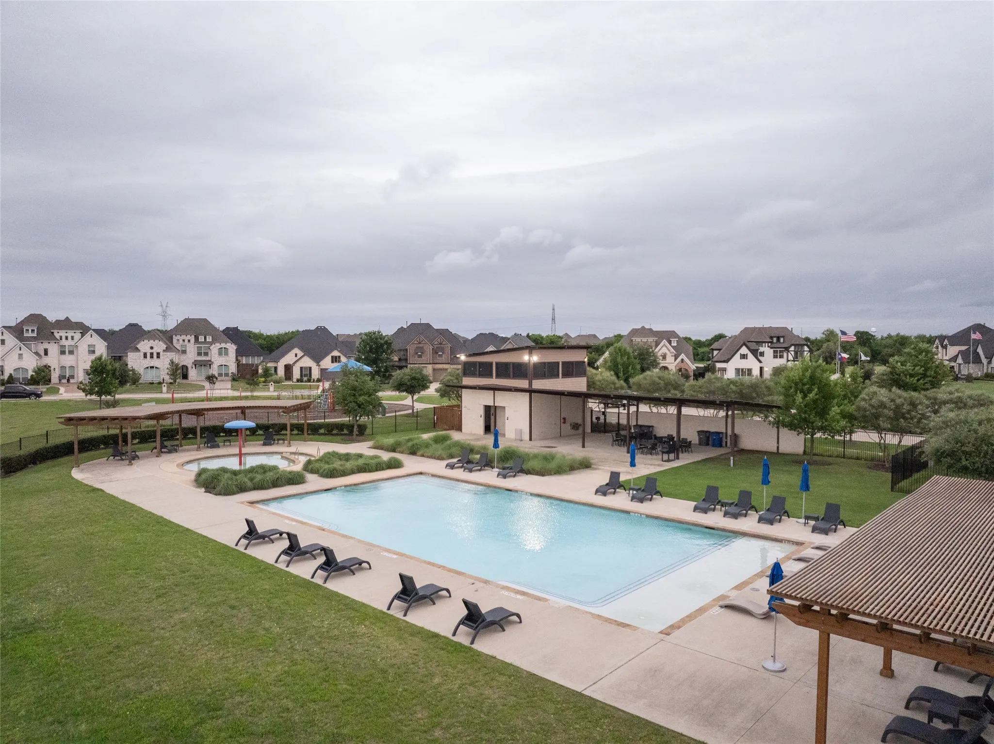 Single Family Residence For Sale in Dallas County , 338 Sagemeadow Road, Wylie, Texas 75098, 4 Bedrooms, 4 Bathrooms, 3 Garage spaces, 3,313 Sqft, built in 2018, Price $699,900, mls#21256063, Real Estate Agent in Wylie, Homes For Sale in Dallas county, Homes For Sale in Wylie, Realtor in Wylie Texas, Real Estate Brokerage Independent Realty Texas, Luminita Cordes Realtor