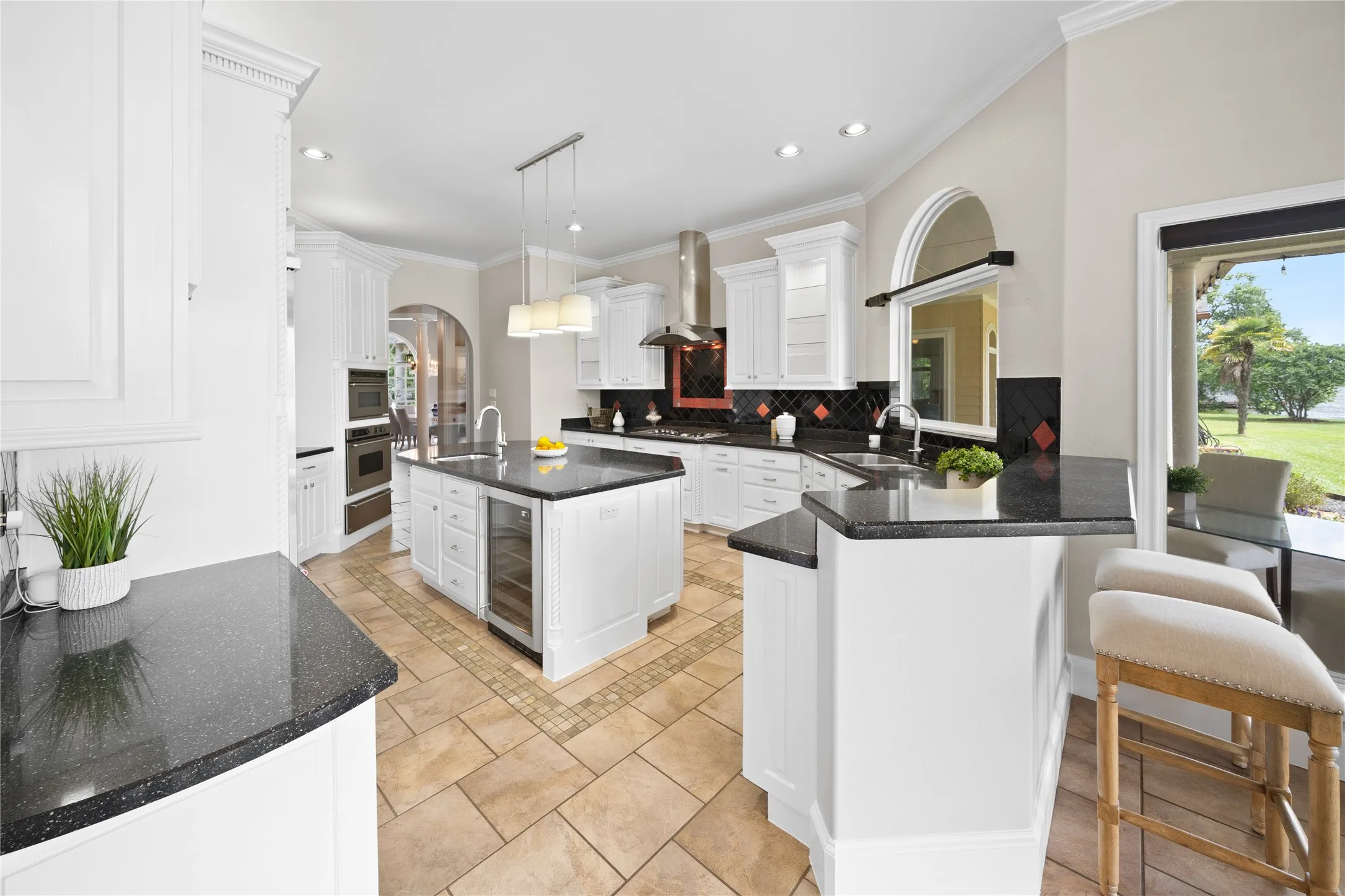 Single Family Residence For Sale in Smith County , 17110 Island Cove Road, Arp, Texas 75750, 5 Bedroom, 5 Bathroom, 5 Garage spaces, 4,122 Sqft, built in 2003, Price $1,850,000, mls#21279531, Real Estate Agent in Arp, Homes For Sale in Smith county, Homes For Sale in Arp, Realtor in Arp Texas, Real Estate Brokerage Independent Realty Texas, Luminita Cordes Realtor