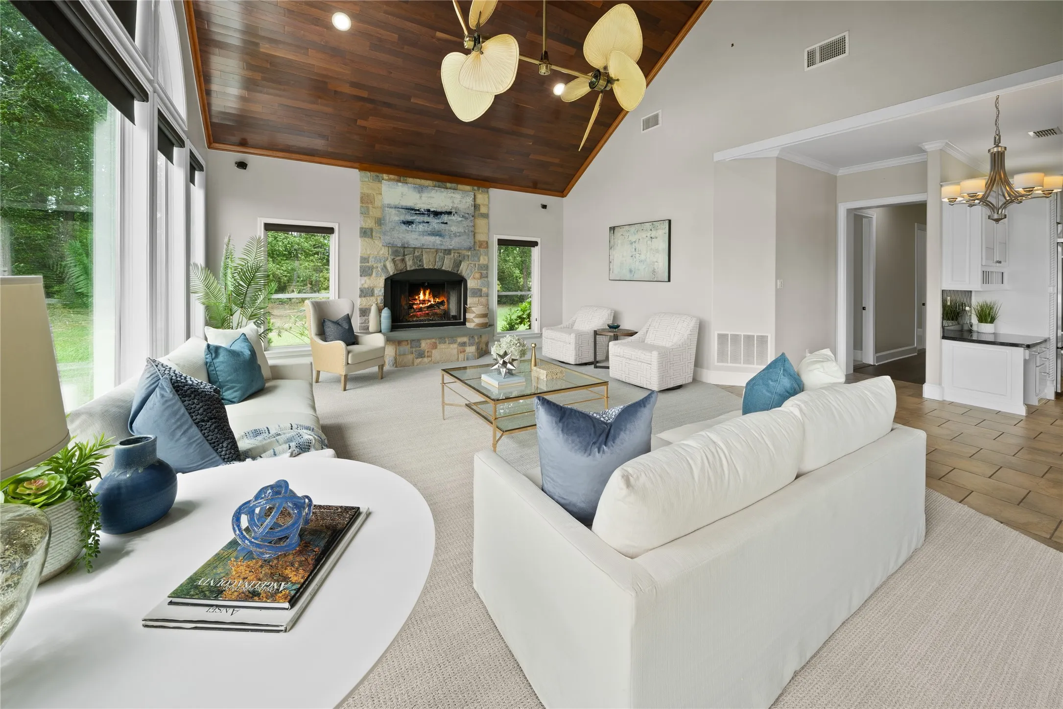 Single Family Residence For Sale in Smith County , 17110 Island Cove Road, Arp, Texas 75750, 5 Bedroom, 5 Bathroom, 5 Garage spaces, 4,122 Sqft, built in 2003, Price $1,850,000, mls#21279531, Real Estate Agent in Arp, Homes For Sale in Smith county, Homes For Sale in Arp, Realtor in Arp Texas, Real Estate Brokerage Independent Realty Texas, Luminita Cordes Realtor