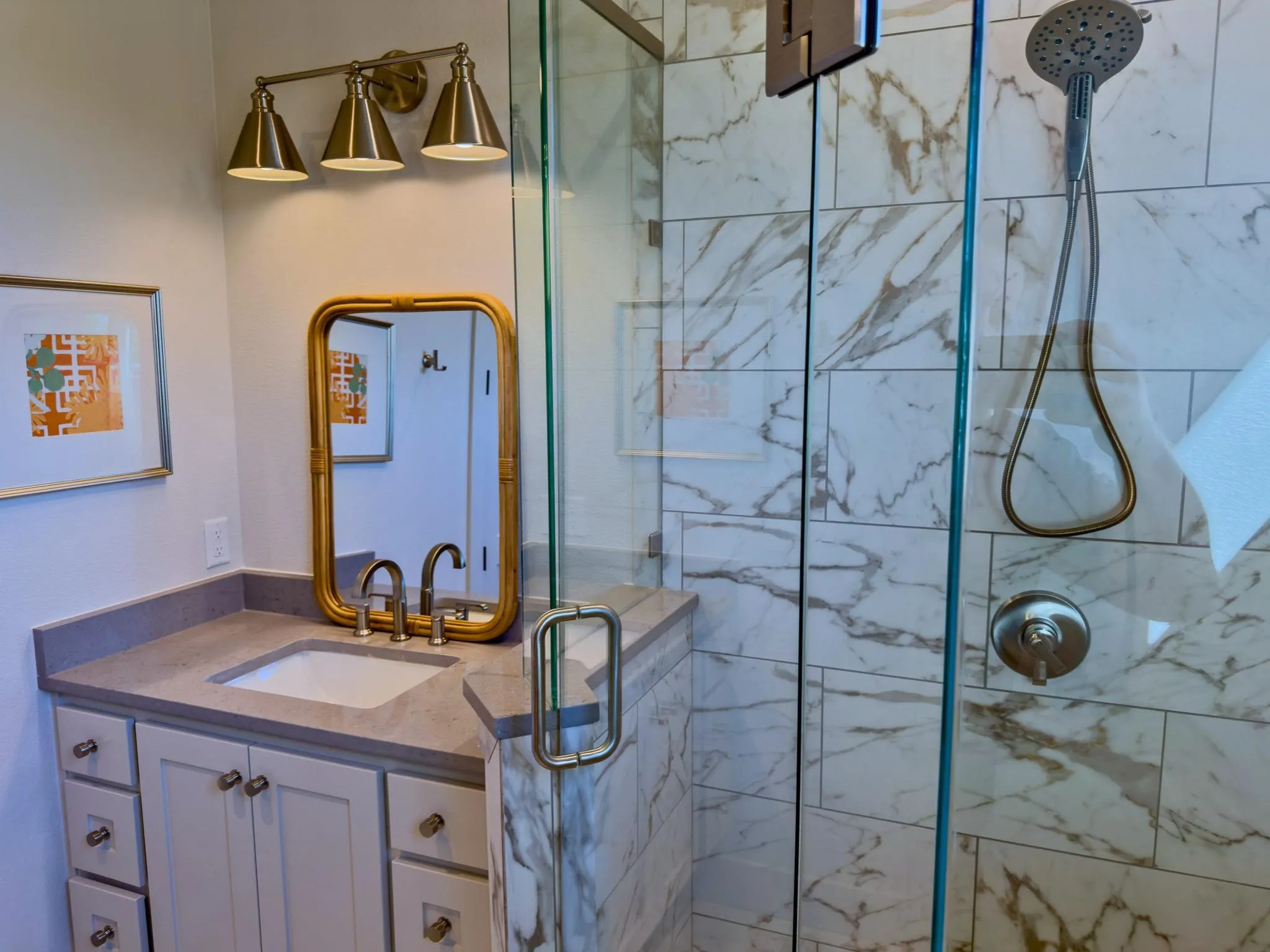 Condominium For Sale in Grayson County , 160 Lakeview Court 4, Gordonville, Texas 76245, 4 Bedroom, 5 Bathroom, Garage spaces, 2,157 Sqft, built in 2024, mls#21279522, Real Estate Agent in Gordonville, Homes For Sale in Grayson county, Homes For Sale in Gordonville, Realtor in Gordonville Texas, Real Estate Brokerage Independent Realty Texas, Luminita Cordes Realtor