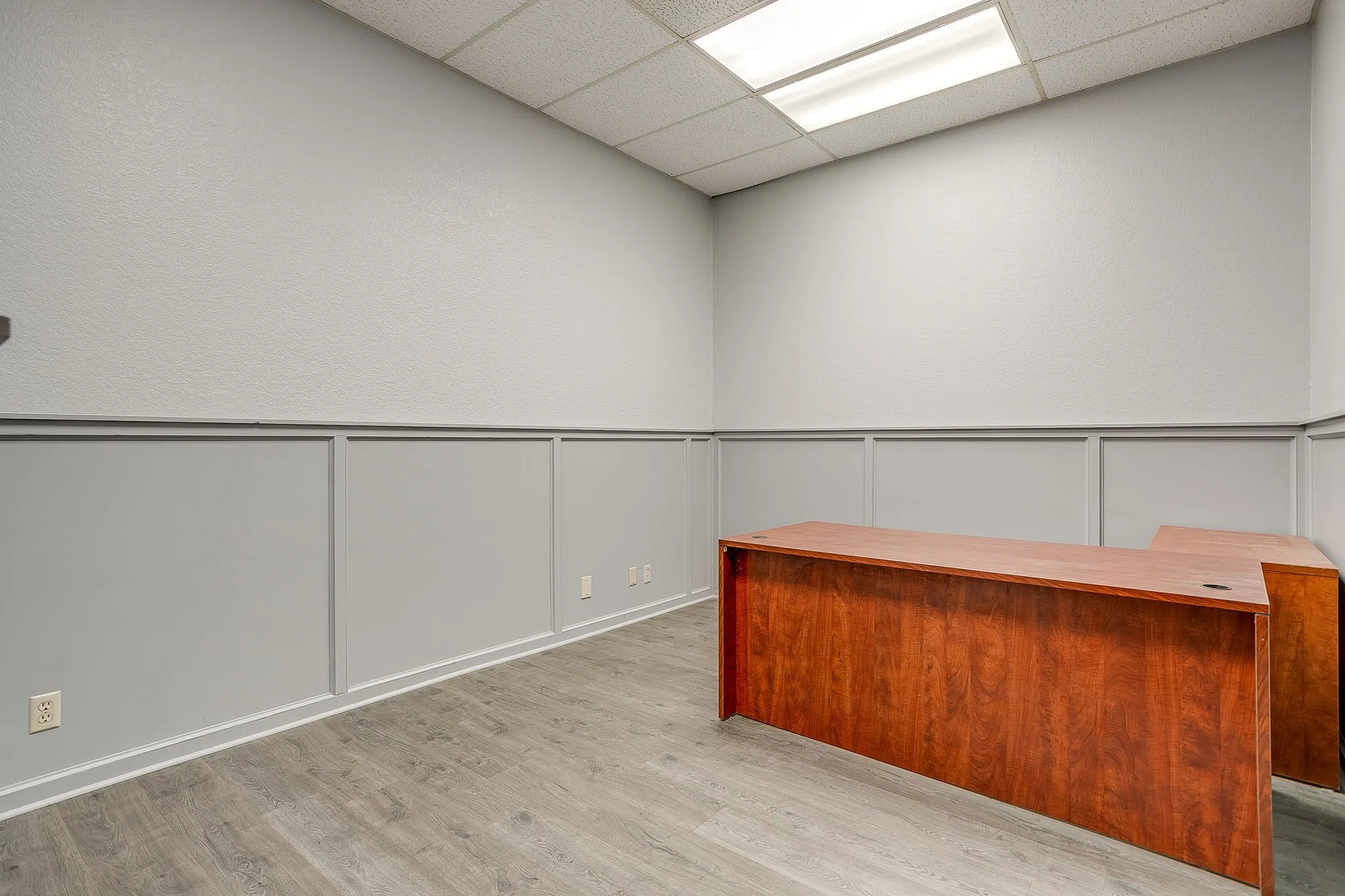 Office For Sale in Tarrant County , 1340 S Main Street, Grapevine, Texas 76051, 0, 0, Garage spaces, 0 Sqft, built in 1972, Price $4,000,000, mls#21279558, Real Estate Agent in Grapevine, Homes For Sale in Tarrant county, Homes For Sale in Grapevine, Realtor in Grapevine Texas, Real Estate Brokerage Independent Realty Texas, Luminita Cordes Realtor