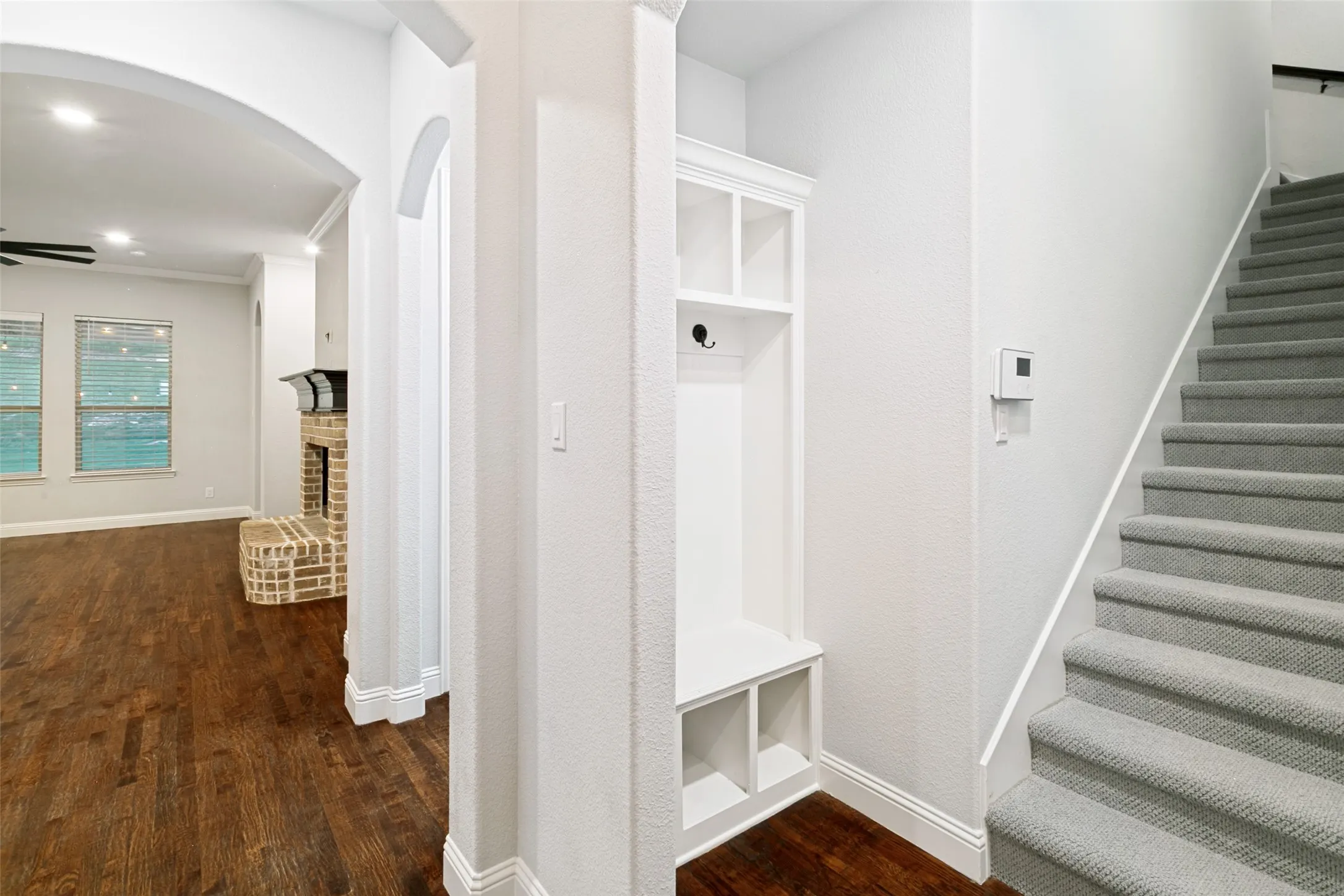 Single Family Residence For Sale in Tarrant County , 10248 Mustang Wells Drive, Fort Worth, Texas 76126, 4 Bedroom, 3 Bathroom, 3 Garage spaces, 2,820 Sqft, built in 2014, mls#21272227, Real Estate Agent in Fort Worth, Homes For Sale in Tarrant county, Homes For Sale in Fort Worth, Realtor in Fort Worth Texas, Real Estate Brokerage Independent Realty Texas, Luminita Cordes Realtor