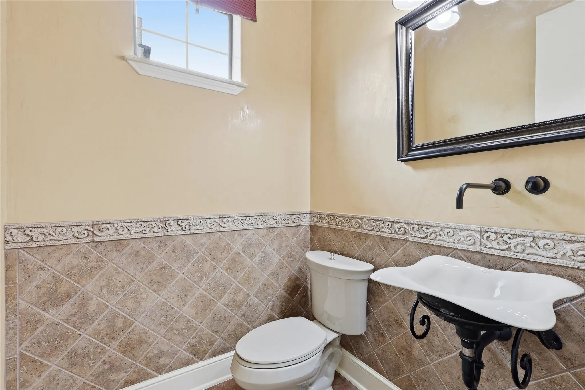 Half bath of kitchen