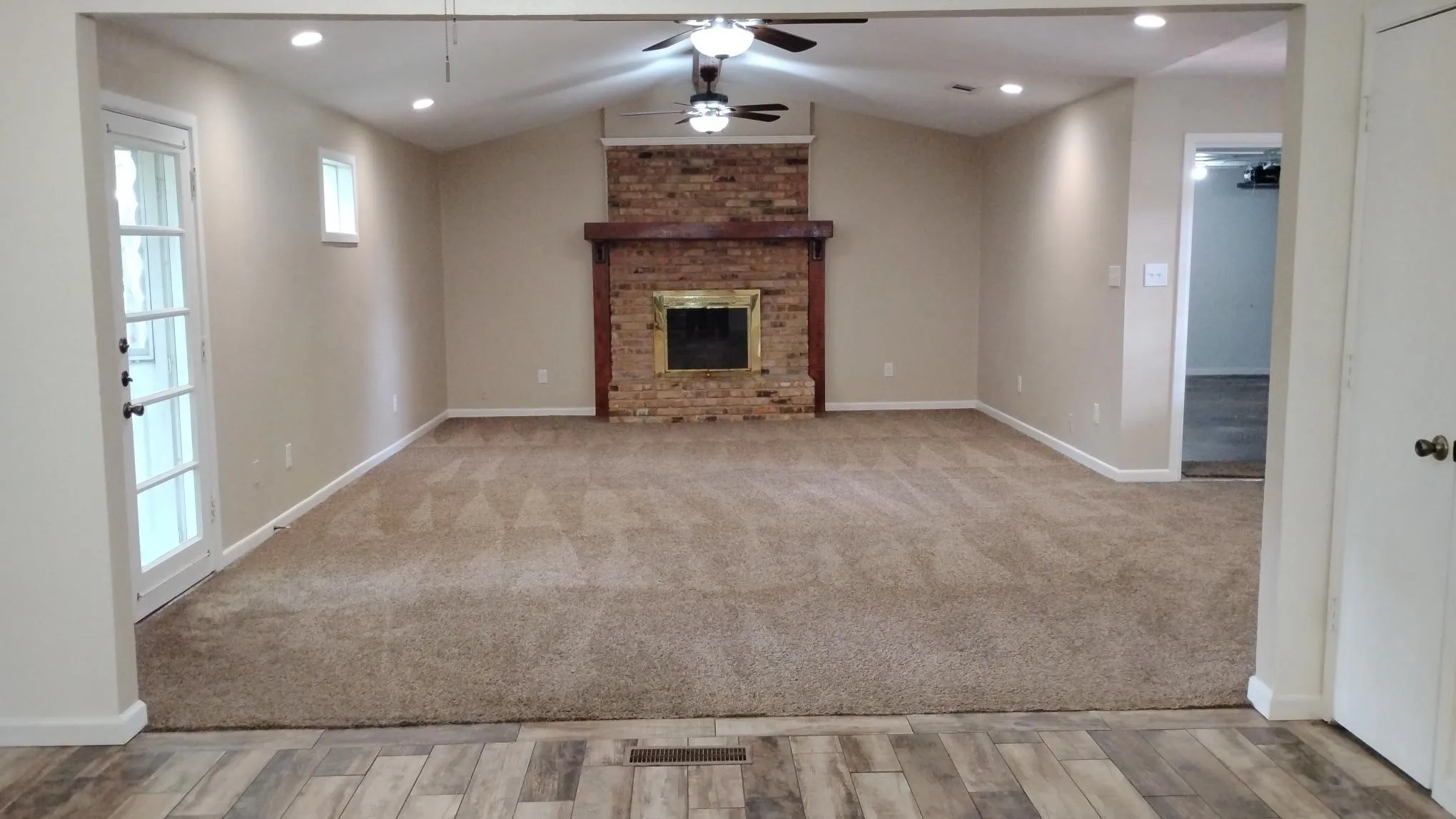 Single Family Residence For Sale in Dallas County , 423 Columbia Circle, Irving, Texas 75062, 4 Bedroom, 2 Bathroom, 2 Garage spaces, 1,675 Sqft, built in 1958, mls#21274512, Real Estate Agent in Irving, Homes For Sale in Dallas county, Homes For Sale in Irving, Realtor in Irving Texas, Real Estate Brokerage Independent Realty Texas, Luminita Cordes Realtor