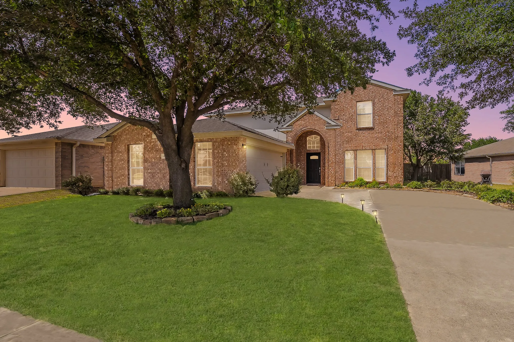 Single Family Residence For Sale in Denton County , 108 Tripp Trail, Denton, Texas 76207, 4 Bedroom, 3 Bathroom, 2 Garage spaces, 2,690 Sqft, built in 2004, mls#21276636, Real Estate Agent in Denton, Homes For Sale in Denton county, Homes For Sale in Denton, Realtor in Denton Texas, Real Estate Brokerage Independent Realty Texas, Luminita Cordes Realtor