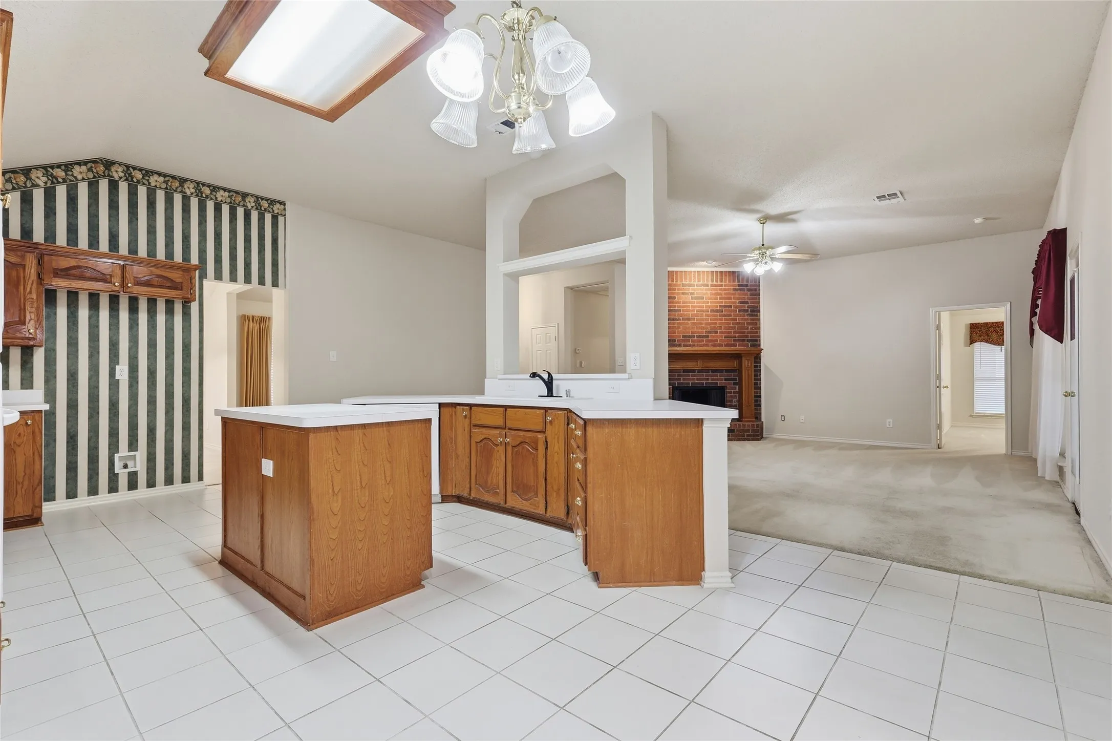 Single Family Residence For Sale in Dallas County , 3611 Cedar Creek Lane, Sachse, Texas 75048, 4 Bedroom, 2 Bathroom, 2 Garage spaces, 2,312 Sqft, built in 2002, mls#21279508, Real Estate Agent in Sachse, Homes For Sale in Dallas county, Homes For Sale in Sachse, Realtor in Sachse Texas, Real Estate Brokerage Independent Realty Texas, Luminita Cordes Realtor