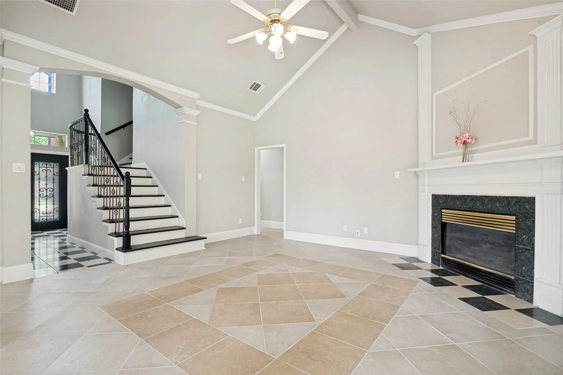 Single Family Residence For Sale in Collin County , 3631 Mackenzie Lane, Richardson, Texas 75082, 4 Bedroom, 3 Bathroom, 2 Garage spaces, 2,753 Sqft, built in 1994, mls#21279217, Real Estate Agent in Richardson, Homes For Sale in Collin county, Homes For Sale in Richardson, Realtor in Richardson Texas, Real Estate Brokerage Independent Realty Texas, Luminita Cordes Realtor