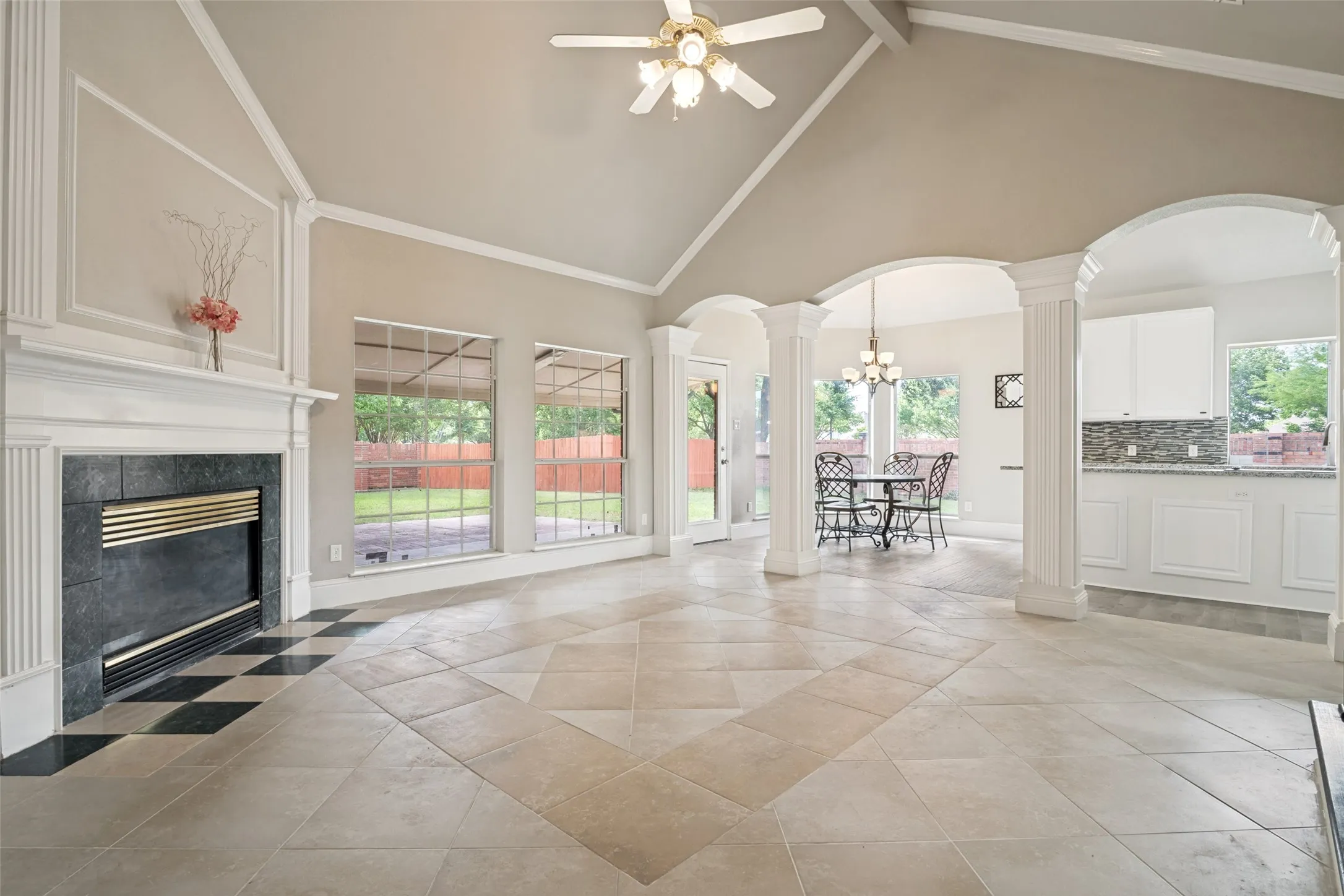 Single Family Residence For Sale in Collin County , 3631 Mackenzie Lane, Richardson, Texas 75082, 4 Bedroom, 3 Bathroom, 2 Garage spaces, 2,753 Sqft, built in 1994, mls#21279217, Real Estate Agent in Richardson, Homes For Sale in Collin county, Homes For Sale in Richardson, Realtor in Richardson Texas, Real Estate Brokerage Independent Realty Texas, Luminita Cordes Realtor