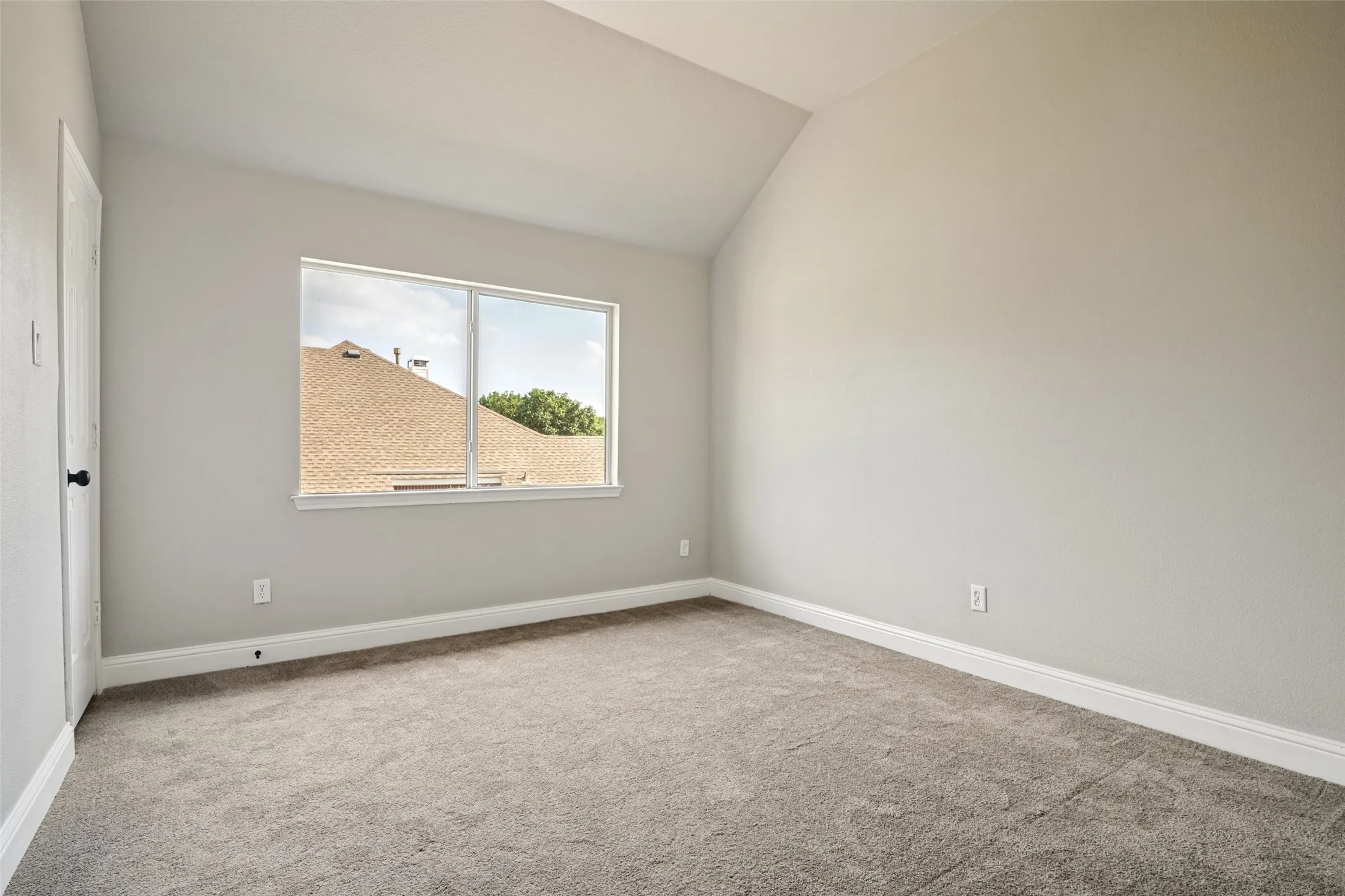 Single Family Residence For Sale in Collin County , 3631 Mackenzie Lane, Richardson, Texas 75082, 4 Bedroom, 3 Bathroom, 2 Garage spaces, 2,753 Sqft, built in 1994, mls#21279217, Real Estate Agent in Richardson, Homes For Sale in Collin county, Homes For Sale in Richardson, Realtor in Richardson Texas, Real Estate Brokerage Independent Realty Texas, Luminita Cordes Realtor