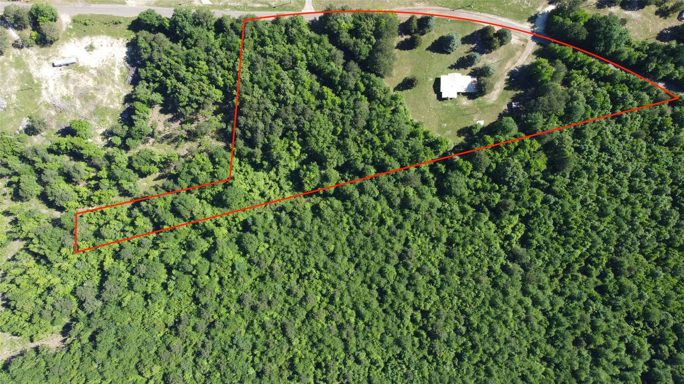 Single Family Residence For Sale in Cass County , 2388 County Road 4455, Bivins, Texas 75555, 4 Bedroom, 2 Bathroom, Garage spaces, 2,084 Sqft, built in 1970, mls#21279621, Real Estate Agent in Bivins, Homes For Sale in Cass county, Homes For Sale in Bivins, Realtor in Bivins Texas, Real Estate Brokerage Independent Realty Texas, Luminita Cordes Realtor