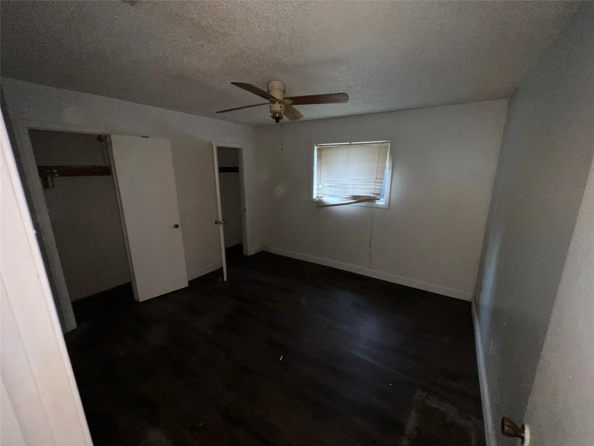 Single Family Residence For Sale in Cass County , 2388 County Road 4455, Bivins, Texas 75555, 4 Bedroom, 2 Bathroom, Garage spaces, 2,084 Sqft, built in 1970, mls#21279621, Real Estate Agent in Bivins, Homes For Sale in Cass county, Homes For Sale in Bivins, Realtor in Bivins Texas, Real Estate Brokerage Independent Realty Texas, Luminita Cordes Realtor