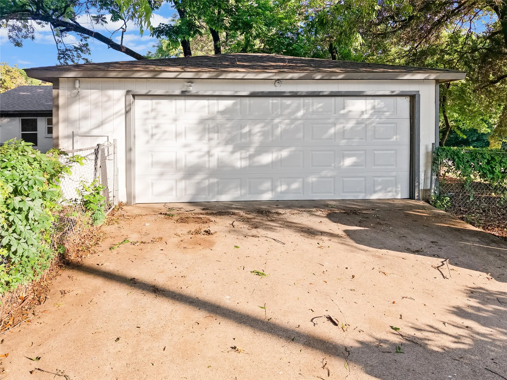 Single Family Residence For Sale in Collin County , 1425 Oakhill Drive, Plano, Texas 75075, 3 Bedroom, 2 Bathroom, 2 Garage spaces, 1,727 Sqft, built in 1963, mls#21279623, Real Estate Agent in Plano, Homes For Sale in Collin county, Homes For Sale in Plano, Realtor in Plano Texas, Real Estate Brokerage Independent Realty Texas, Luminita Cordes Realtor