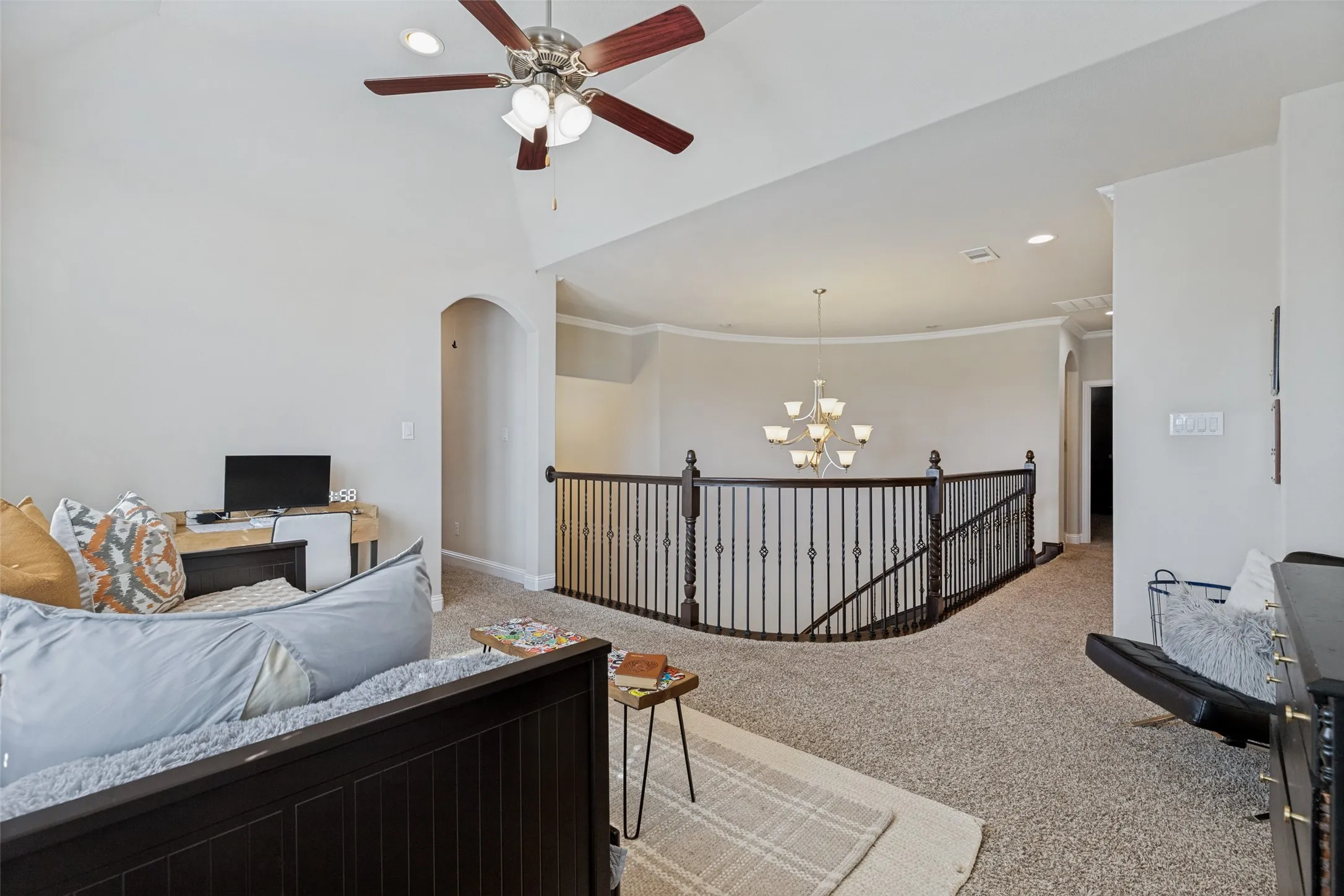 Single Family Residence For Sale in Grayson County , 1212 Karsten Ridge Pass, Gunter, Texas 75058, 5 Bedroom, 4 Bathroom, 3 Garage spaces, 4,279 Sqft, built in 2016, mls#21274551, Real Estate Agent in Gunter, Homes For Sale in Grayson county, Homes For Sale in Gunter, Realtor in Gunter Texas, Real Estate Brokerage Independent Realty Texas, Luminita Cordes Realtor