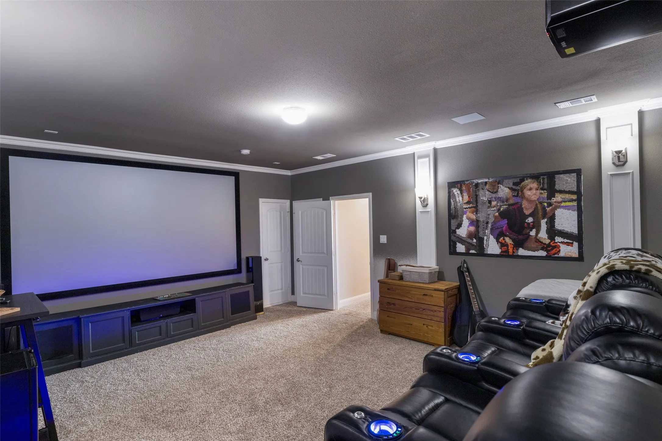 Single Family Residence For Sale in Grayson County , 1212 Karsten Ridge Pass, Gunter, Texas 75058, 5 Bedroom, 4 Bathroom, 3 Garage spaces, 4,279 Sqft, built in 2016, mls#21274551, Real Estate Agent in Gunter, Homes For Sale in Grayson county, Homes For Sale in Gunter, Realtor in Gunter Texas, Real Estate Brokerage Independent Realty Texas, Luminita Cordes Realtor