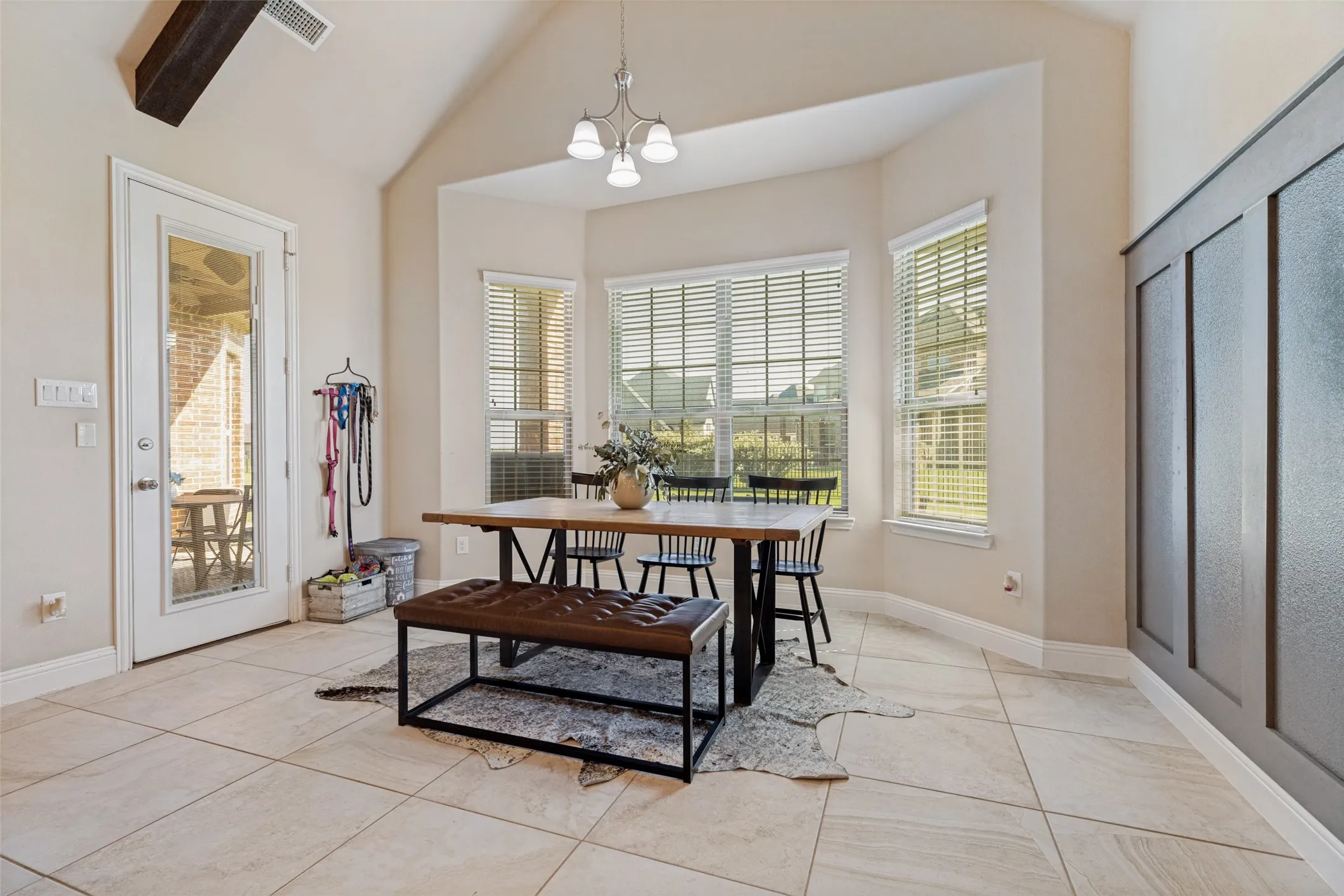 Single Family Residence For Sale in Grayson County , 1212 Karsten Ridge Pass, Gunter, Texas 75058, 5 Bedroom, 4 Bathroom, 3 Garage spaces, 4,279 Sqft, built in 2016, mls#21274551, Real Estate Agent in Gunter, Homes For Sale in Grayson county, Homes For Sale in Gunter, Realtor in Gunter Texas, Real Estate Brokerage Independent Realty Texas, Luminita Cordes Realtor