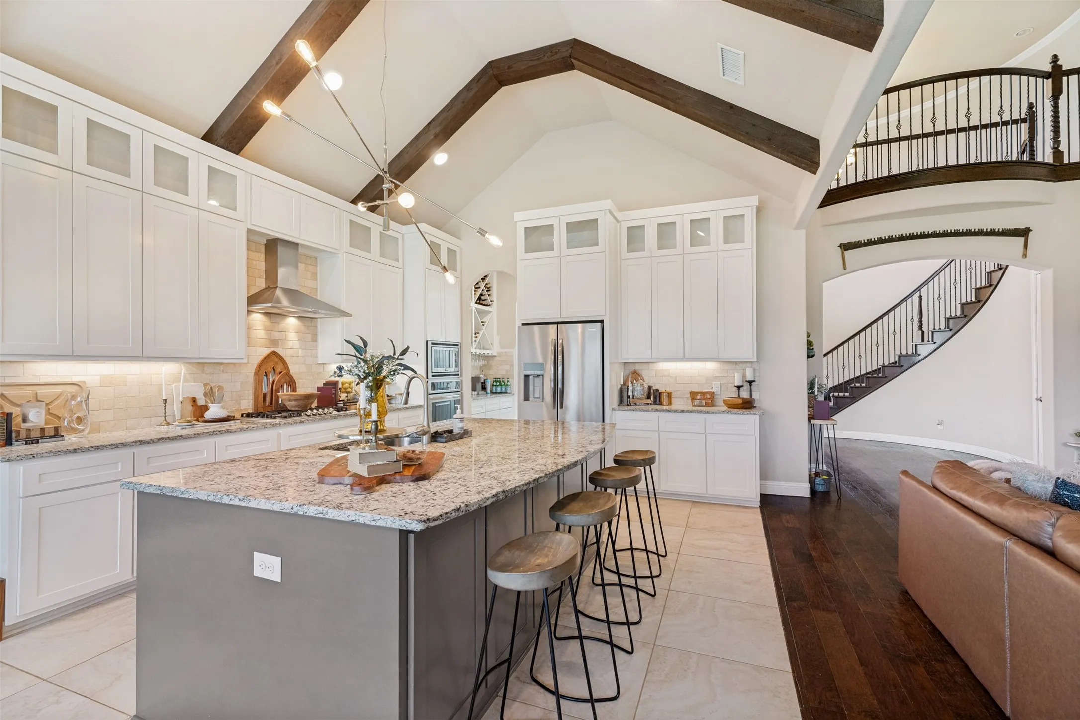 Single Family Residence For Sale in Grayson County , 1212 Karsten Ridge Pass, Gunter, Texas 75058, 5 Bedroom, 4 Bathroom, 3 Garage spaces, 4,279 Sqft, built in 2016, mls#21274551, Real Estate Agent in Gunter, Homes For Sale in Grayson county, Homes For Sale in Gunter, Realtor in Gunter Texas, Real Estate Brokerage Independent Realty Texas, Luminita Cordes Realtor