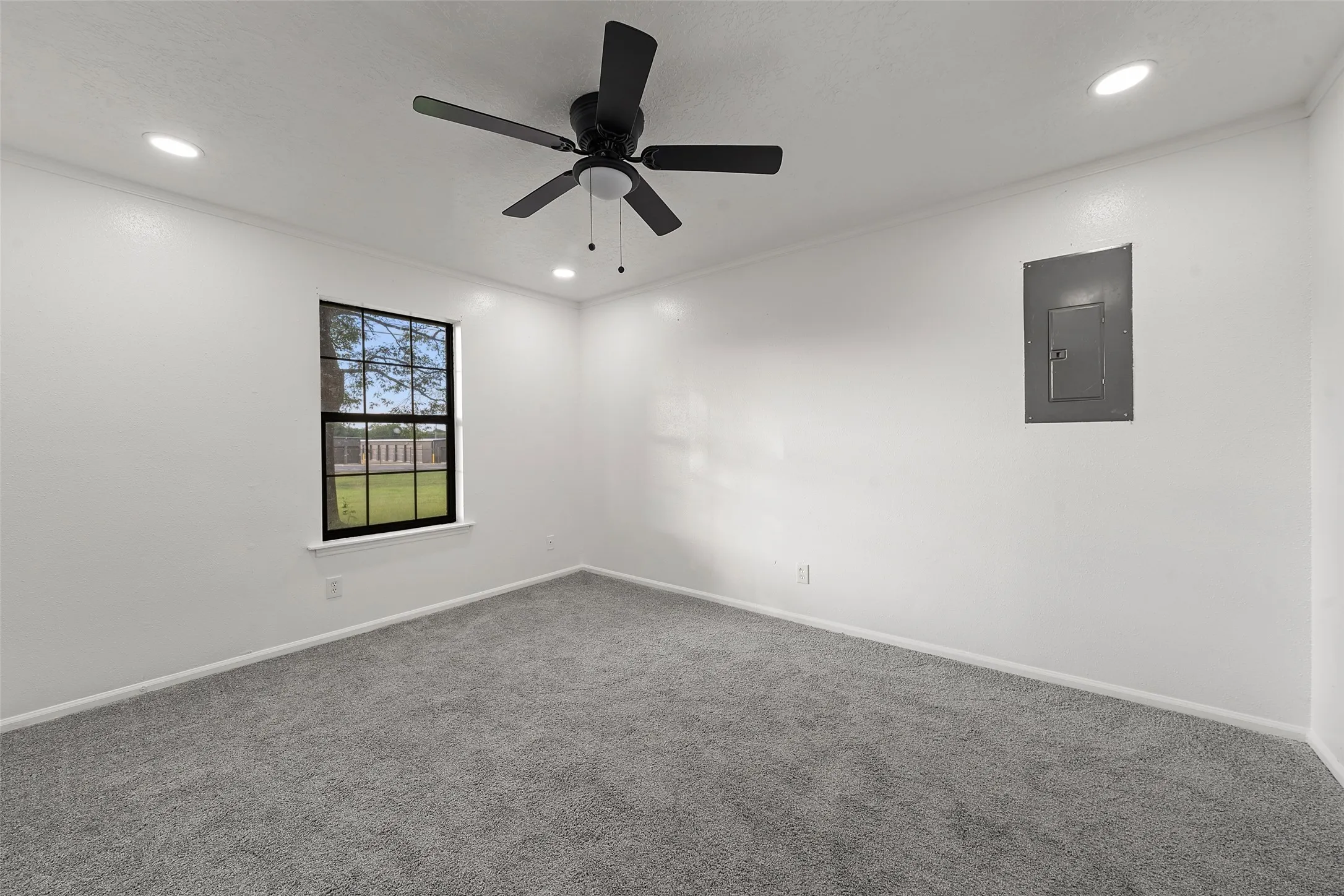 Single Family Residence For Sale in Mc Lennan County , 139 Claire Newell Lane, Waco, Texas 76705, 3 Bedroom, 2 Bathroom, 2 Garage spaces, 1,568 Sqft, built in 1984, mls#21279500, Real Estate Agent in Waco, Homes For Sale in Mc Lennan county, Homes For Sale in Waco, Realtor in Waco Texas, Real Estate Brokerage Independent Realty Texas, Luminita Cordes Realtor