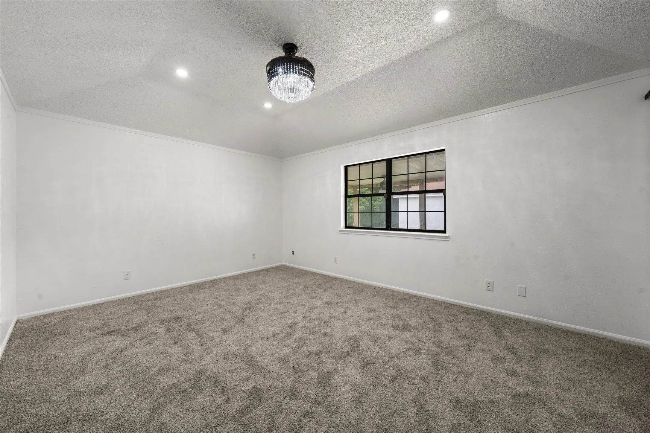 Single Family Residence For Sale in Mc Lennan County , 139 Claire Newell Lane, Waco, Texas 76705, 3 Bedroom, 2 Bathroom, 2 Garage spaces, 1,568 Sqft, built in 1984, mls#21279500, Real Estate Agent in Waco, Homes For Sale in Mc Lennan county, Homes For Sale in Waco, Realtor in Waco Texas, Real Estate Brokerage Independent Realty Texas, Luminita Cordes Realtor