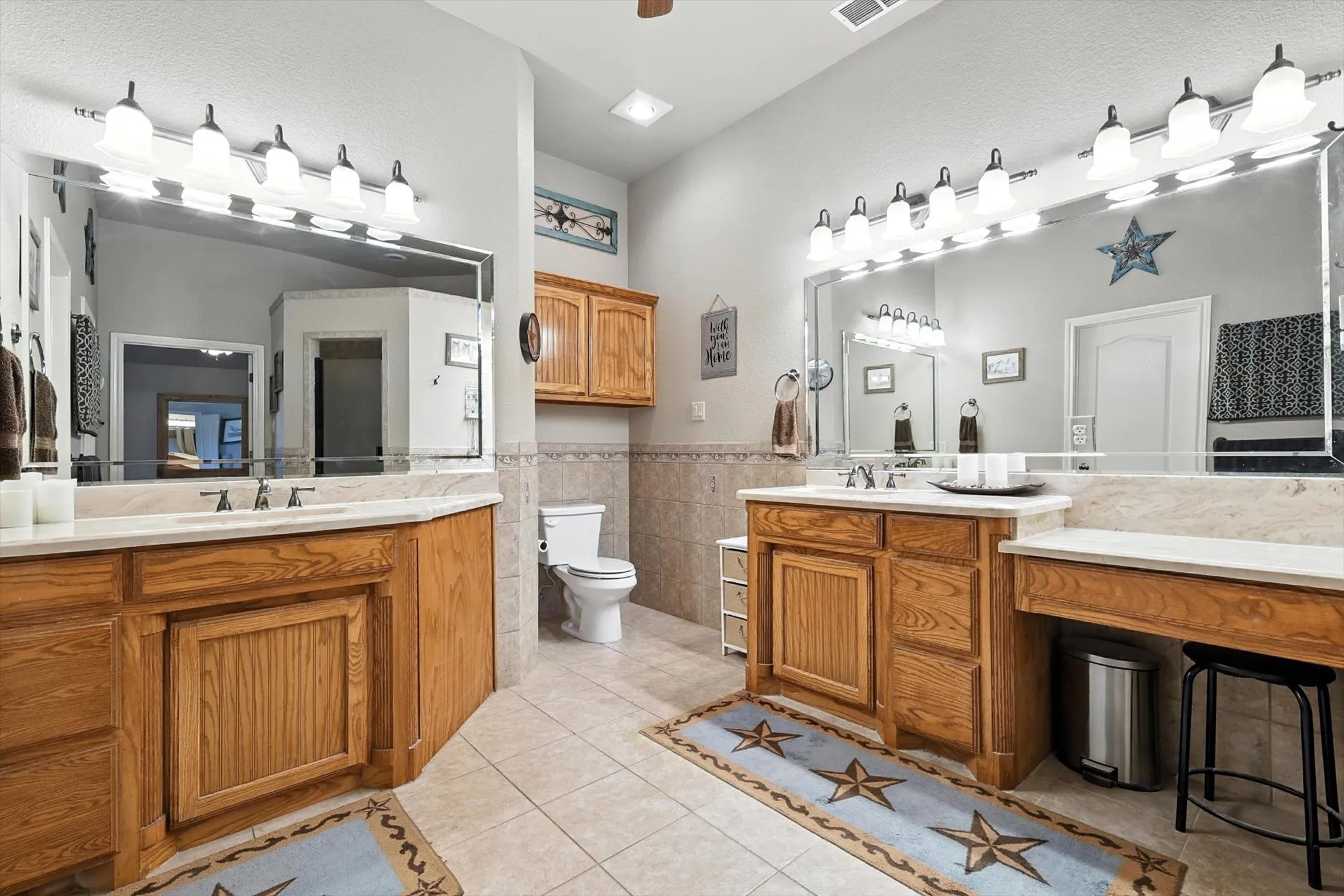 Single Family Residence For Sale in Johnson County , 8424 Marianna Way, Alvarado, Texas 76009, 3 Bedroom, 2 Bathroom, 4 Garage spaces, 2,420 Sqft, built in 2007, mls#21241901, Real Estate Agent in Alvarado, Homes For Sale in Johnson county, Homes For Sale in Alvarado, Realtor in Alvarado Texas, Real Estate Brokerage Independent Realty Texas, Luminita Cordes Realtor