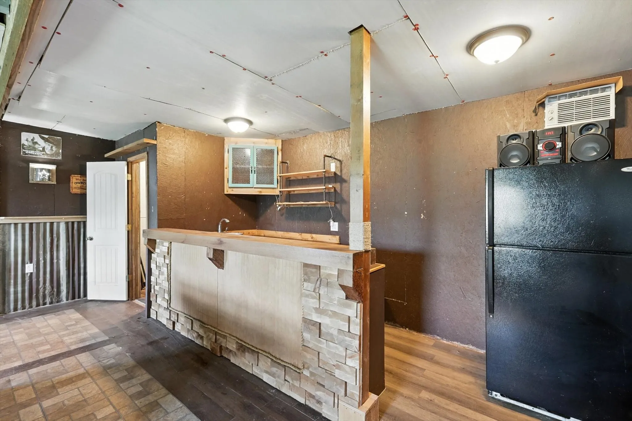 Pool House with half bath and full bar