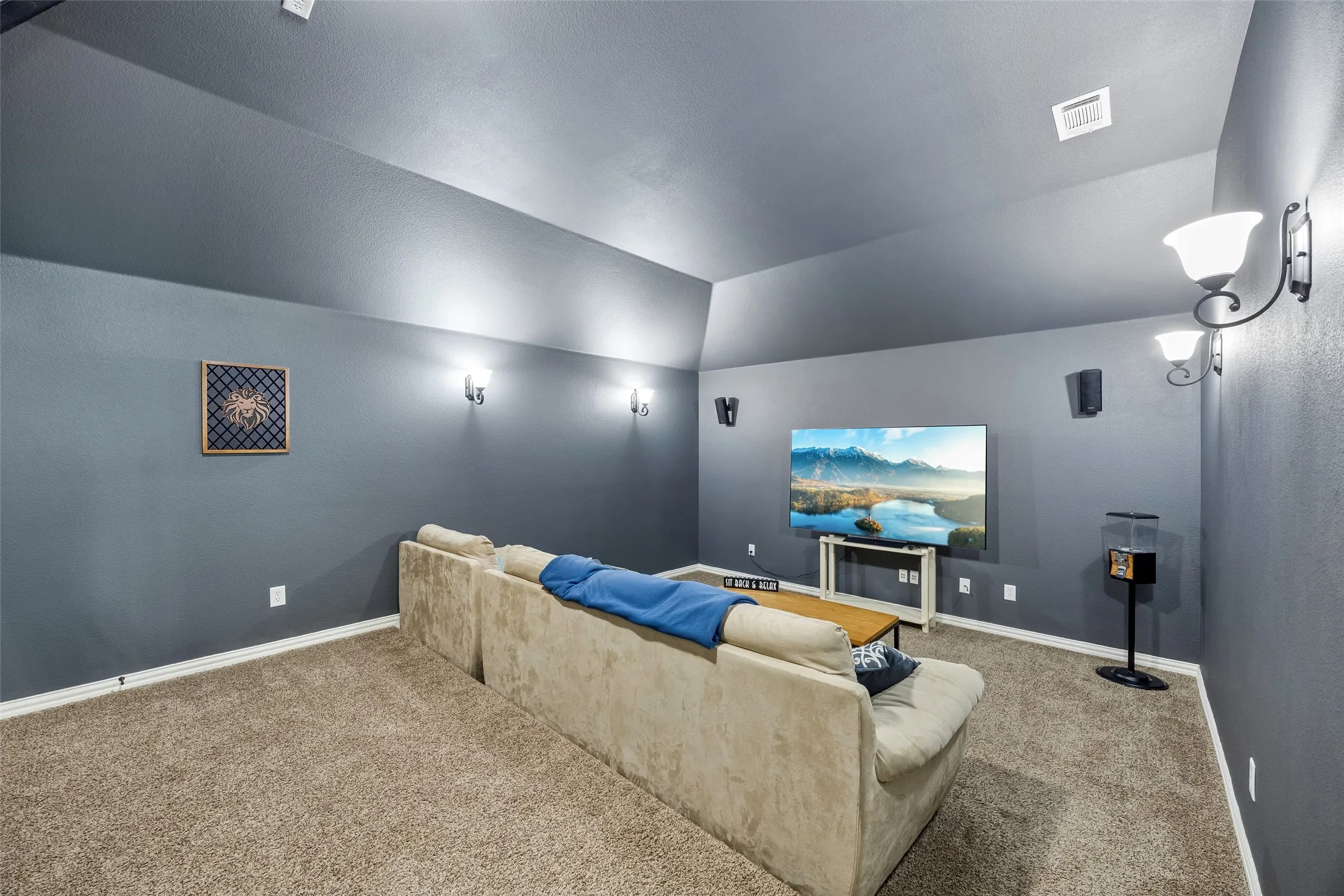 Single Family Residence For Sale in Ellis County , 1310 Billingsley Drive, Waxahachie, Texas 75167, 5 Bedroom, 4 Bathroom, 3 Garage spaces, 3,984 Sqft, built in 2017, mls#21277974, Real Estate Agent in Waxahachie, Homes For Sale in Ellis county, Homes For Sale in Waxahachie, Realtor in Waxahachie Texas, Real Estate Brokerage Independent Realty Texas, Luminita Cordes Realtor