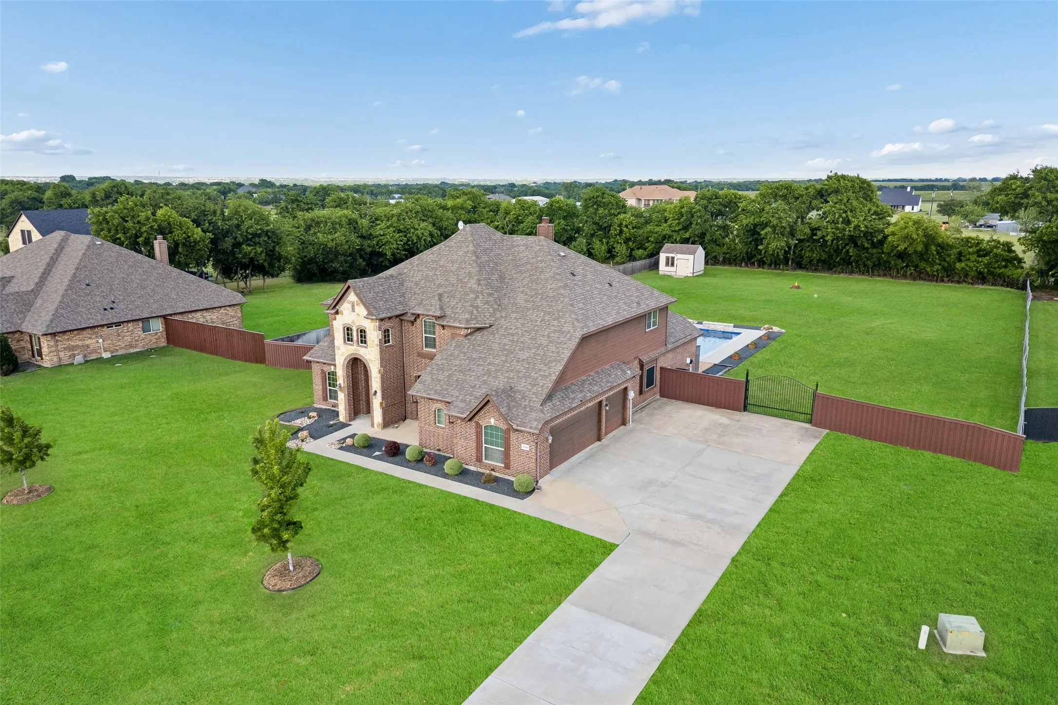 Single Family Residence For Sale in Ellis County , 1310 Billingsley Drive, Waxahachie, Texas 75167, 5 Bedroom, 4 Bathroom, 3 Garage spaces, 3,984 Sqft, built in 2017, mls#21277974, Real Estate Agent in Waxahachie, Homes For Sale in Ellis county, Homes For Sale in Waxahachie, Realtor in Waxahachie Texas, Real Estate Brokerage Independent Realty Texas, Luminita Cordes Realtor