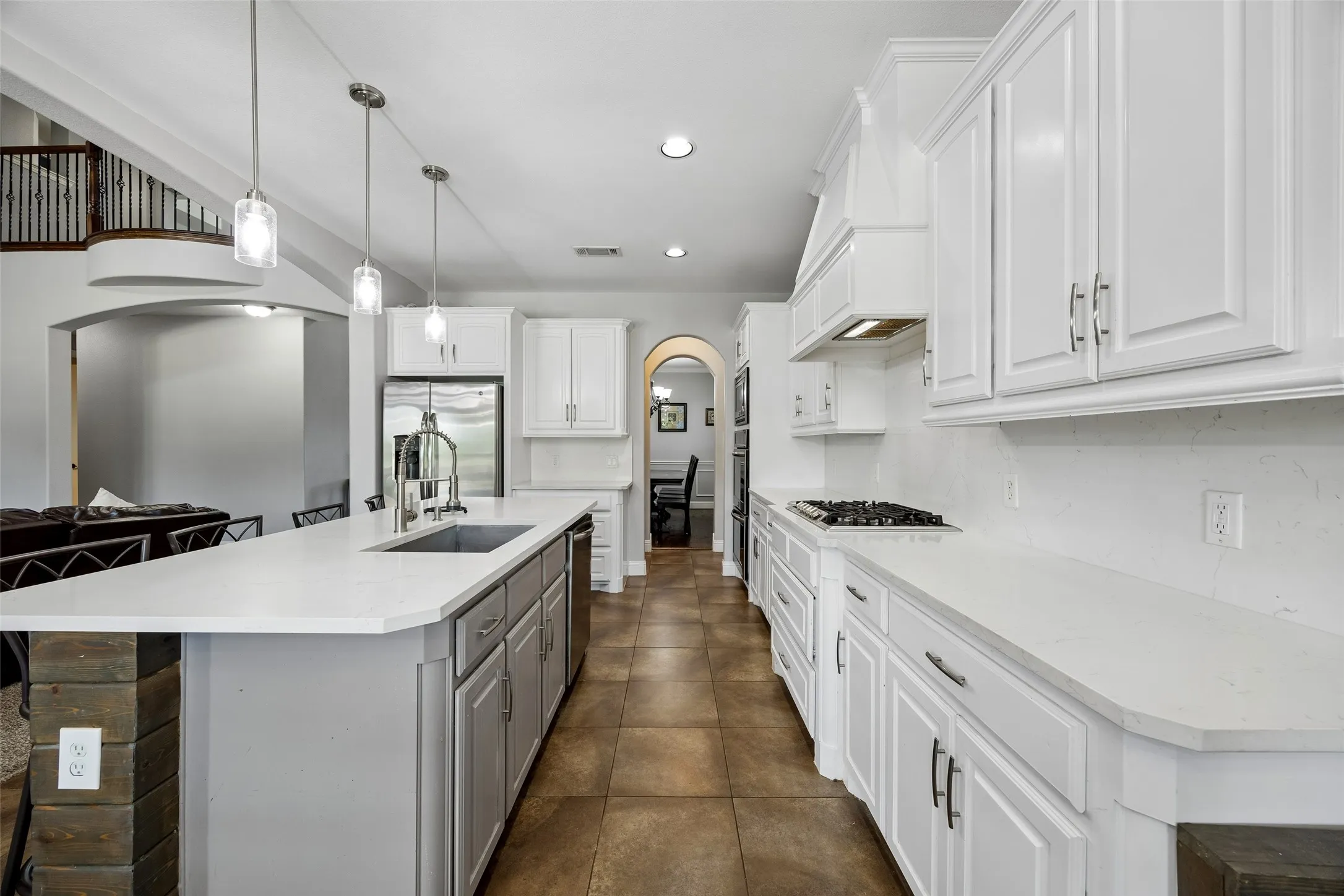 Single Family Residence For Sale in Ellis County , 1310 Billingsley Drive, Waxahachie, Texas 75167, 5 Bedroom, 4 Bathroom, 3 Garage spaces, 3,984 Sqft, built in 2017, mls#21277974, Real Estate Agent in Waxahachie, Homes For Sale in Ellis county, Homes For Sale in Waxahachie, Realtor in Waxahachie Texas, Real Estate Brokerage Independent Realty Texas, Luminita Cordes Realtor