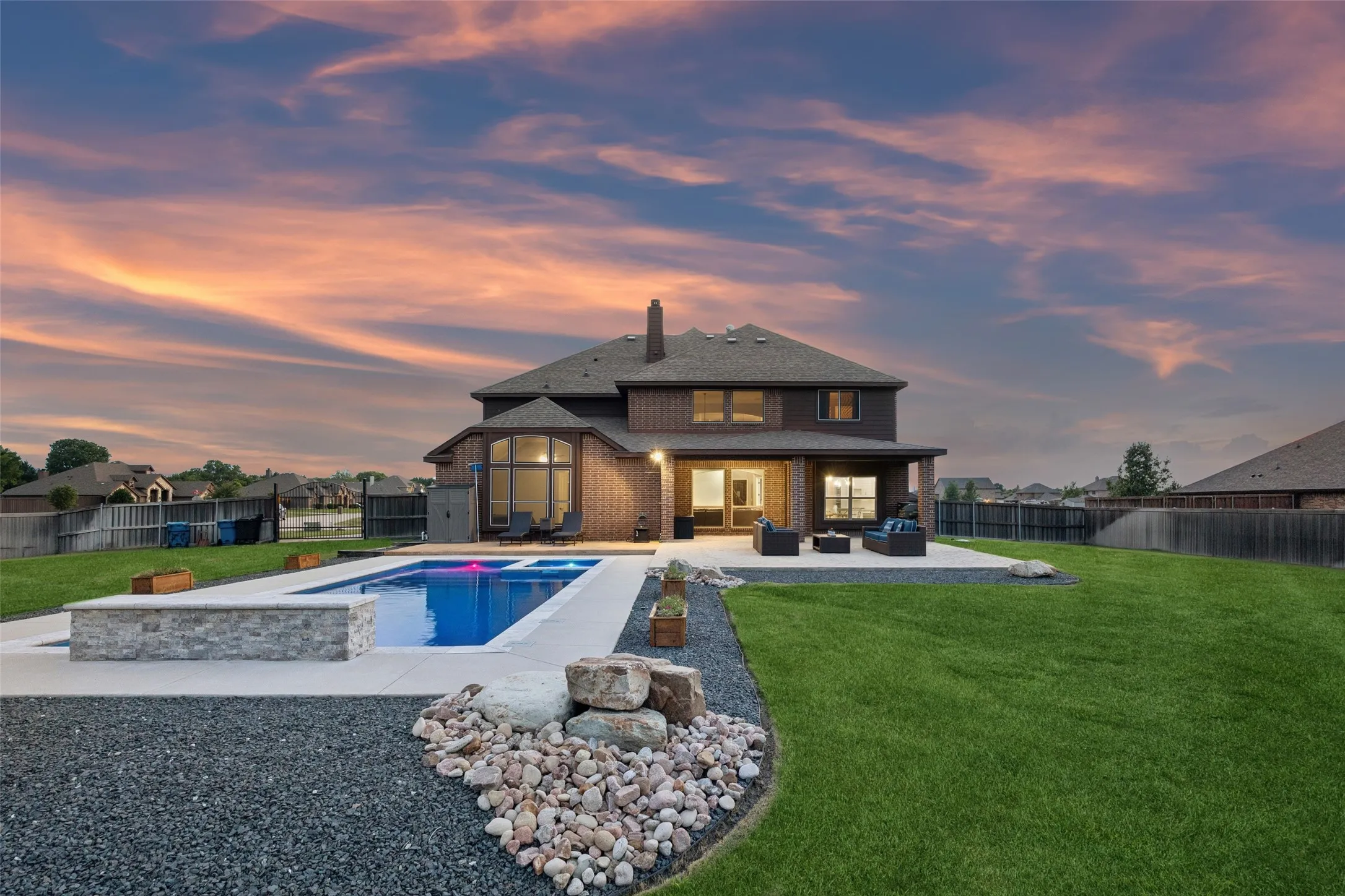 Single Family Residence For Sale in Ellis County , 1310 Billingsley Drive, Waxahachie, Texas 75167, 5 Bedroom, 4 Bathroom, 3 Garage spaces, 3,984 Sqft, built in 2017, mls#21277974, Real Estate Agent in Waxahachie, Homes For Sale in Ellis county, Homes For Sale in Waxahachie, Realtor in Waxahachie Texas, Real Estate Brokerage Independent Realty Texas, Luminita Cordes Realtor