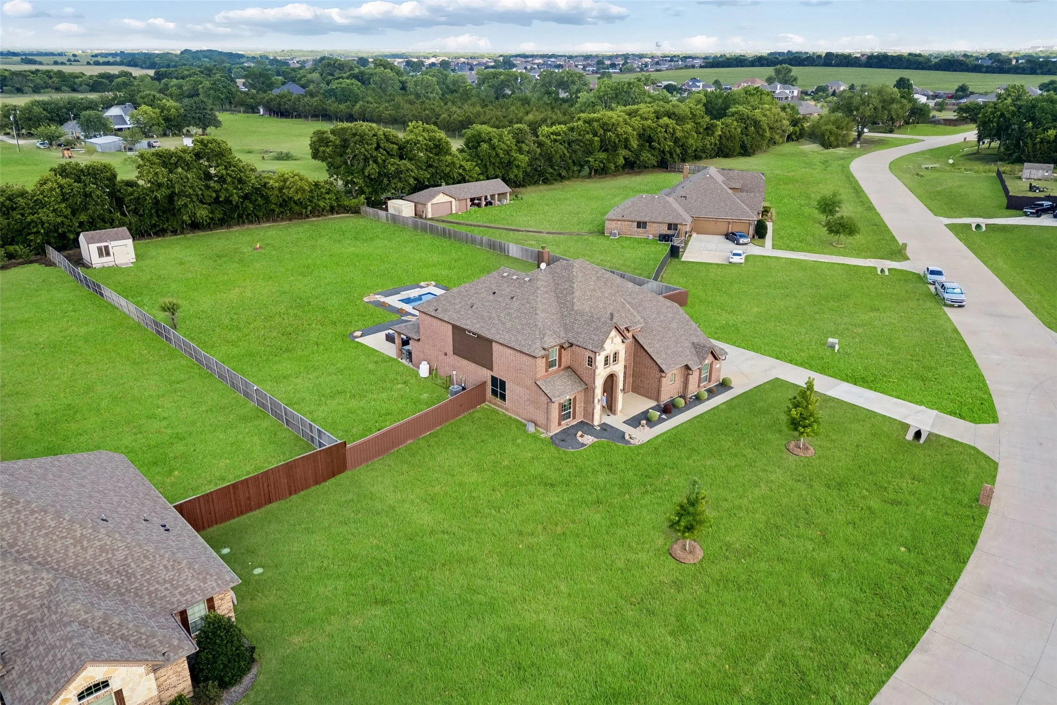 Single Family Residence For Sale in Ellis County , 1310 Billingsley Drive, Waxahachie, Texas 75167, 5 Bedroom, 4 Bathroom, 3 Garage spaces, 3,984 Sqft, built in 2017, mls#21277974, Real Estate Agent in Waxahachie, Homes For Sale in Ellis county, Homes For Sale in Waxahachie, Realtor in Waxahachie Texas, Real Estate Brokerage Independent Realty Texas, Luminita Cordes Realtor