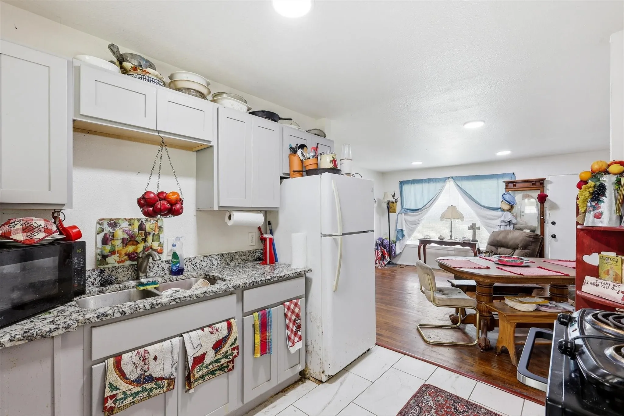 Single Family Residence For Sale in Dallas County , 1306 Stone Drive, Irving, Texas 75061, 4 Bedrooms, 2 Bathrooms, Garage spaces, 1,220 Sqft, built in 1952, Price $314,999, mls#21279649, Real Estate Agent in Irving, Homes For Sale in Dallas county, Homes For Sale in Irving, Realtor in Irving Texas, Real Estate Brokerage Independent Realty Texas, Luminita Cordes Realtor