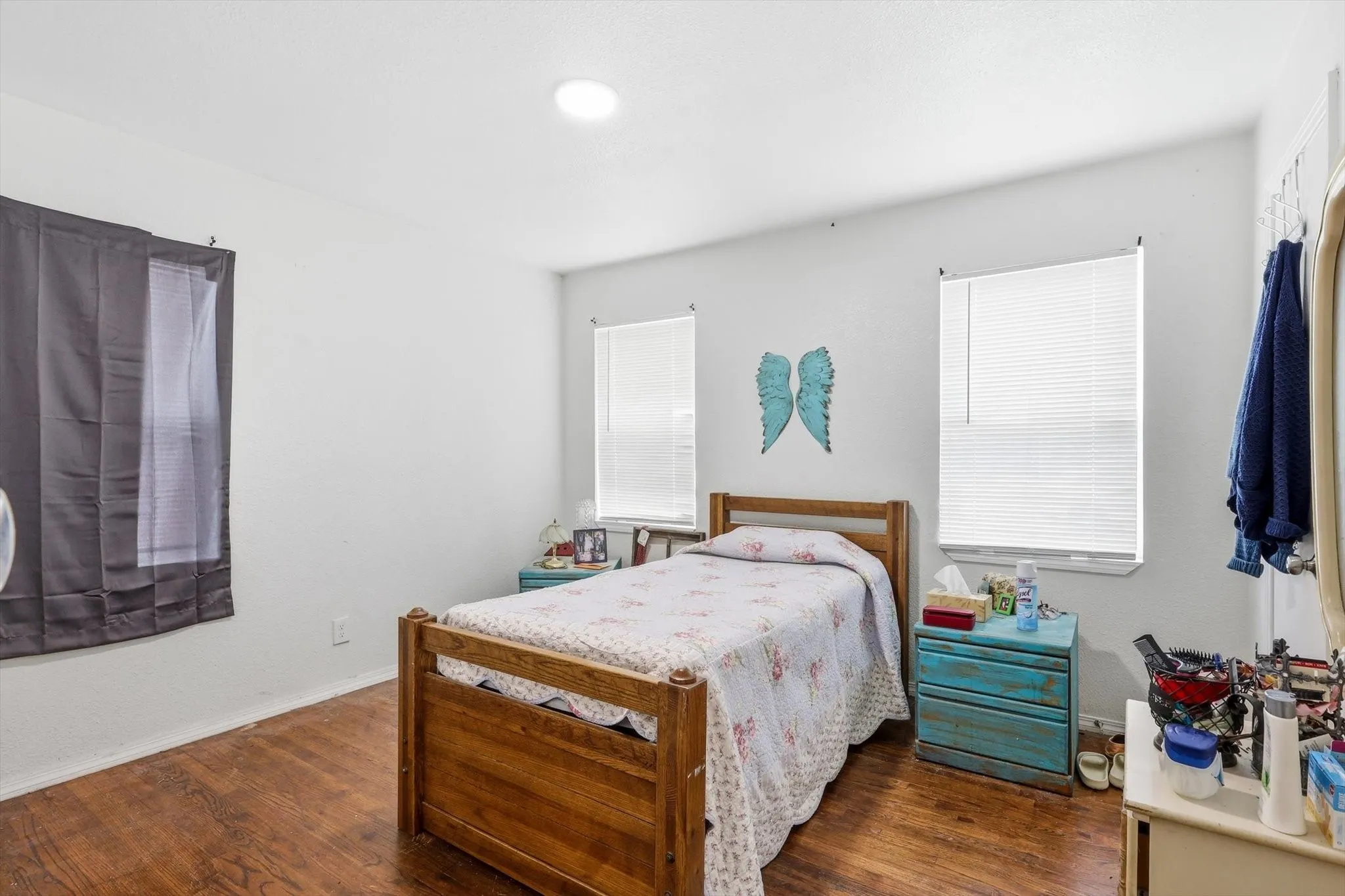 Single Family Residence For Sale in Dallas County , 1306 Stone Drive, Irving, Texas 75061, 4 Bedrooms, 2 Bathrooms, Garage spaces, 1,220 Sqft, built in 1952, Price $314,999, mls#21279649, Real Estate Agent in Irving, Homes For Sale in Dallas county, Homes For Sale in Irving, Realtor in Irving Texas, Real Estate Brokerage Independent Realty Texas, Luminita Cordes Realtor