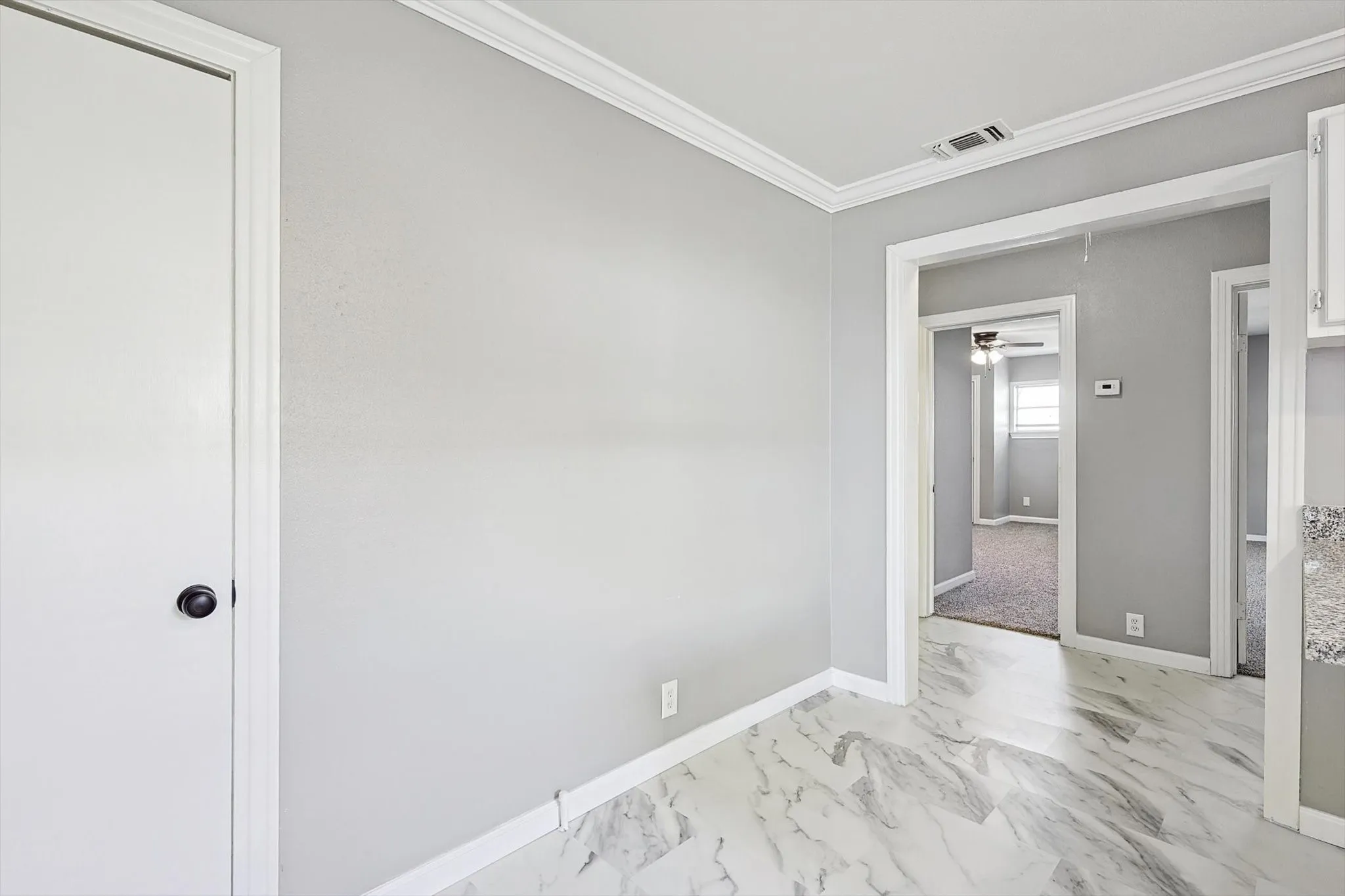 Single Family Residence For Sale in Tarrant County , 3120 Sappington Place, Fort Worth, Texas 76116, 4 Bedroom, 1 Bathroom, 1 Garage spaces, 1,365 Sqft, built in 1946, mls#21279650, Real Estate Agent in Fort Worth, Homes For Sale in Tarrant county, Homes For Sale in Fort Worth, Realtor in Fort Worth Texas, Real Estate Brokerage Independent Realty Texas, Luminita Cordes Realtor