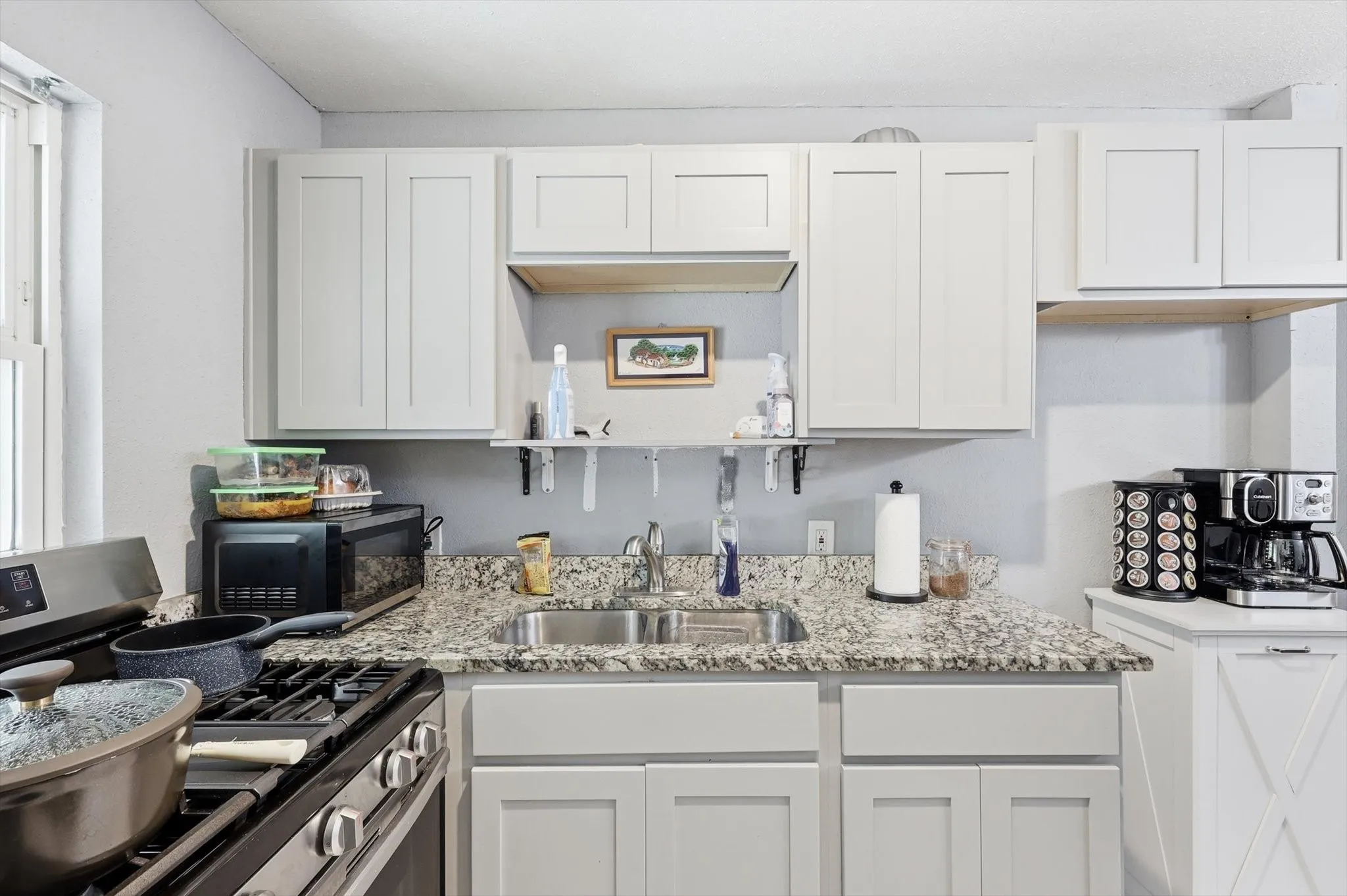 Single Family Residence For Sale in Dallas County , 1307 Stone Drive, Irving, Texas 75061, 4 Bedrooms, 2 Bathrooms, Garage spaces, 1,220 Sqft, built in 1952, Price $314,999, mls#21279655, Real Estate Agent in Irving, Homes For Sale in Dallas county, Homes For Sale in Irving, Realtor in Irving Texas, Real Estate Brokerage Independent Realty Texas, Luminita Cordes Realtor